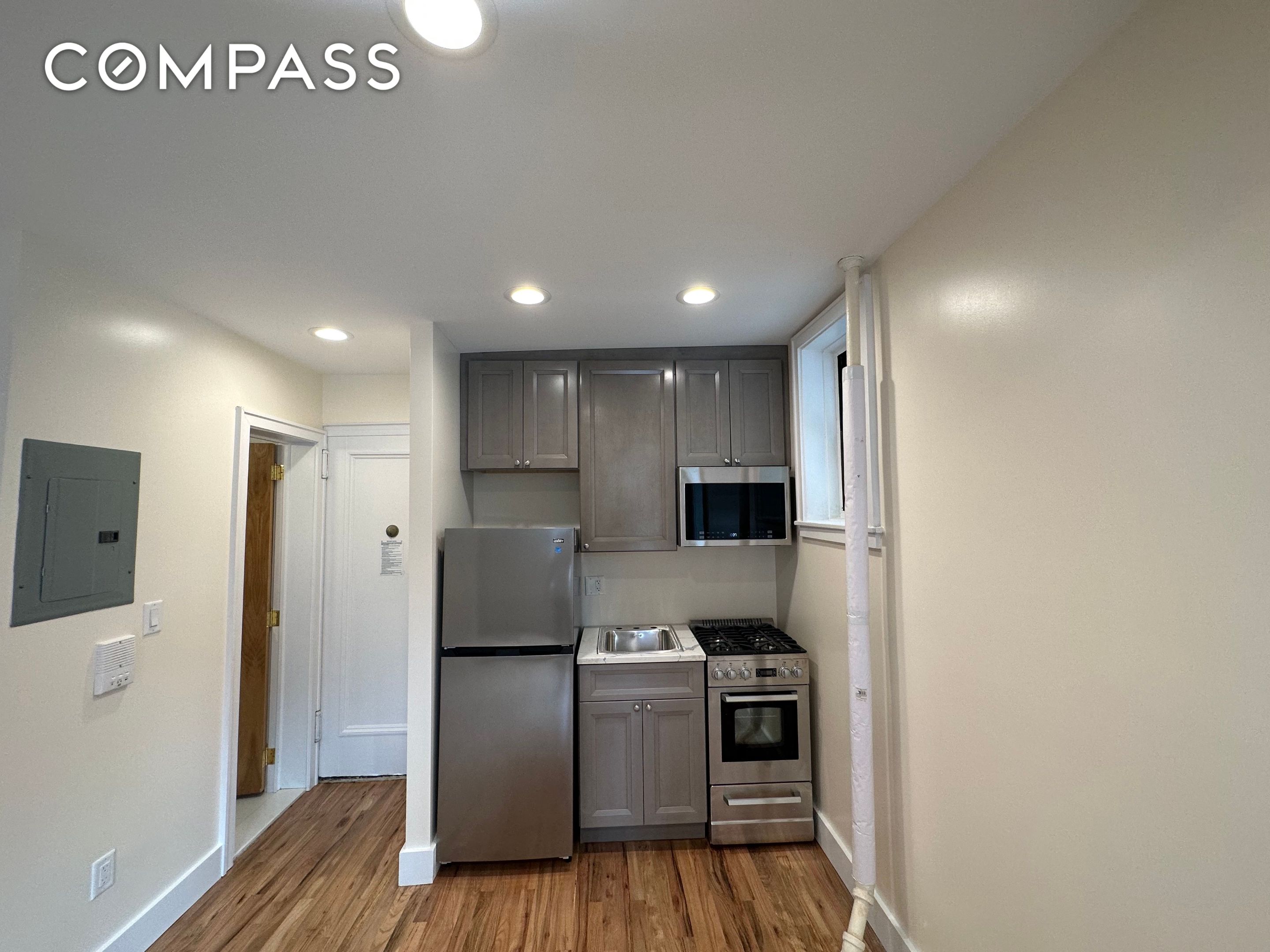 #8 photo, New York City, West Village , NY 10014