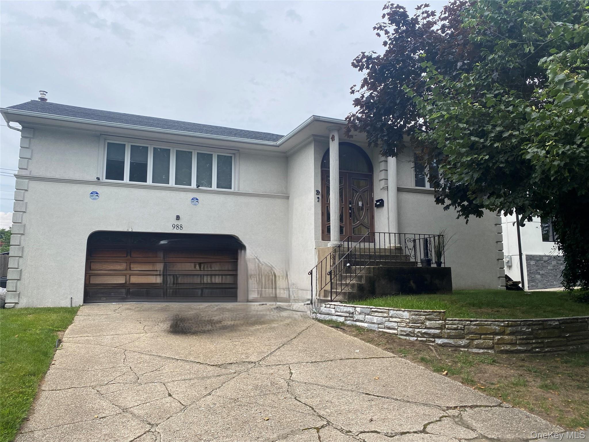 #1 photo, 988 Westwood Road, ナッソー郡 Woodmere , NY 11598