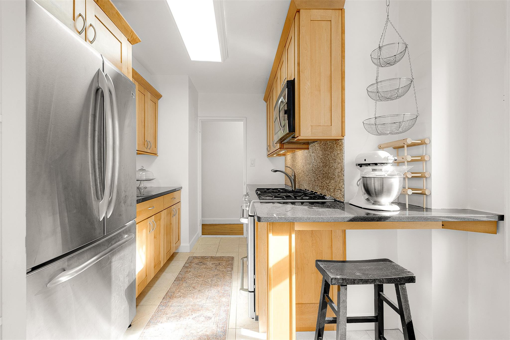 #14 photo, 72-10 112th Street, クイーンズ区 Forest Hills , NY 11375