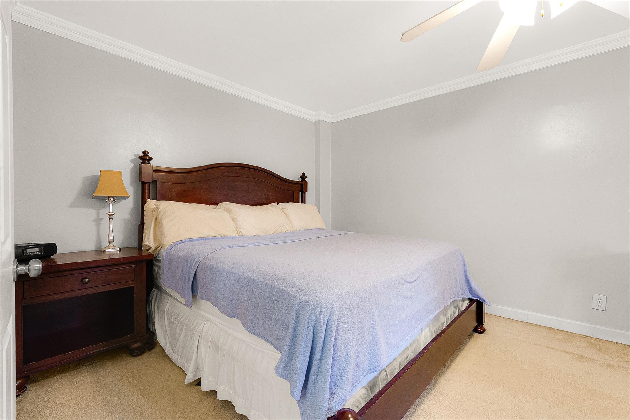 #19 photo, 72-10 112th Street, クイーンズ区 Forest Hills , NY 11375