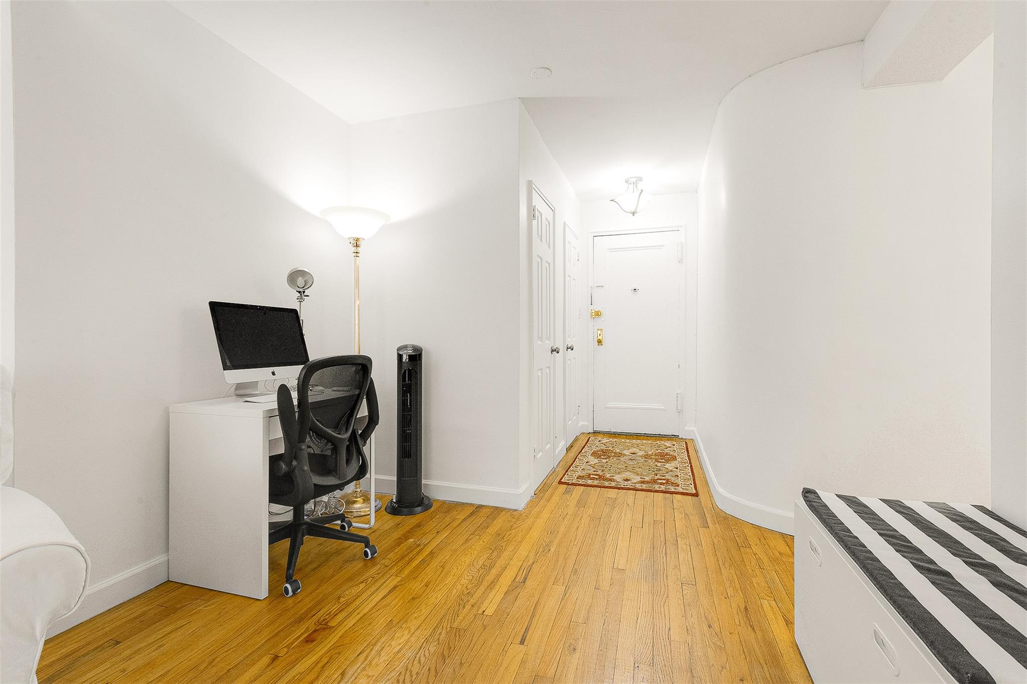 #5 photo, 72-10 112th Street, クイーンズ区 Forest Hills , NY 11375