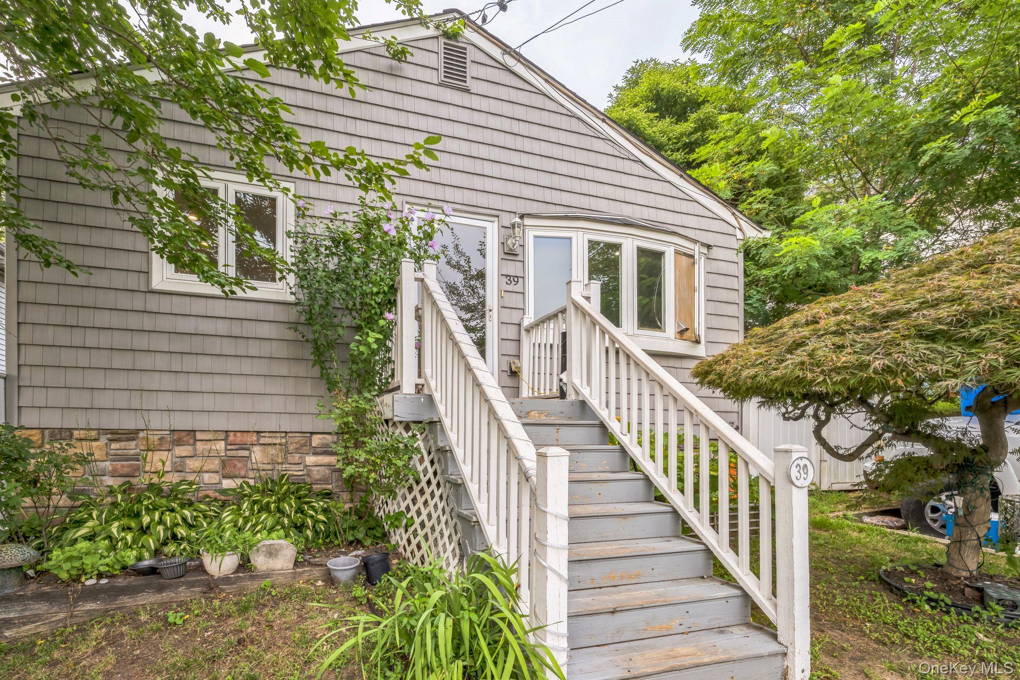 #2 photo, 39 Willow Road, Rocky Point , NY 11778