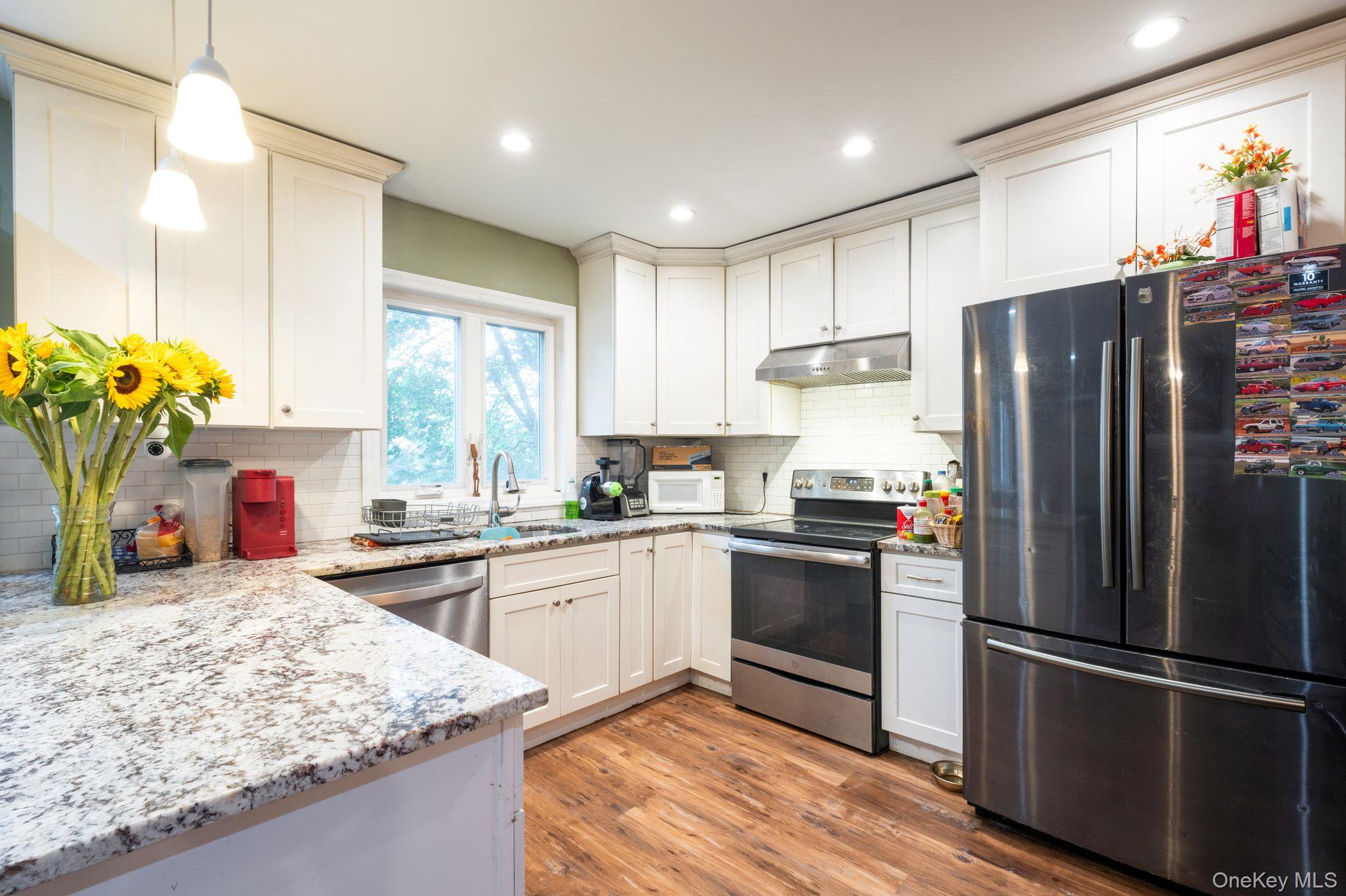 #9 photo, 39 Willow Road, Rocky Point , NY 11778