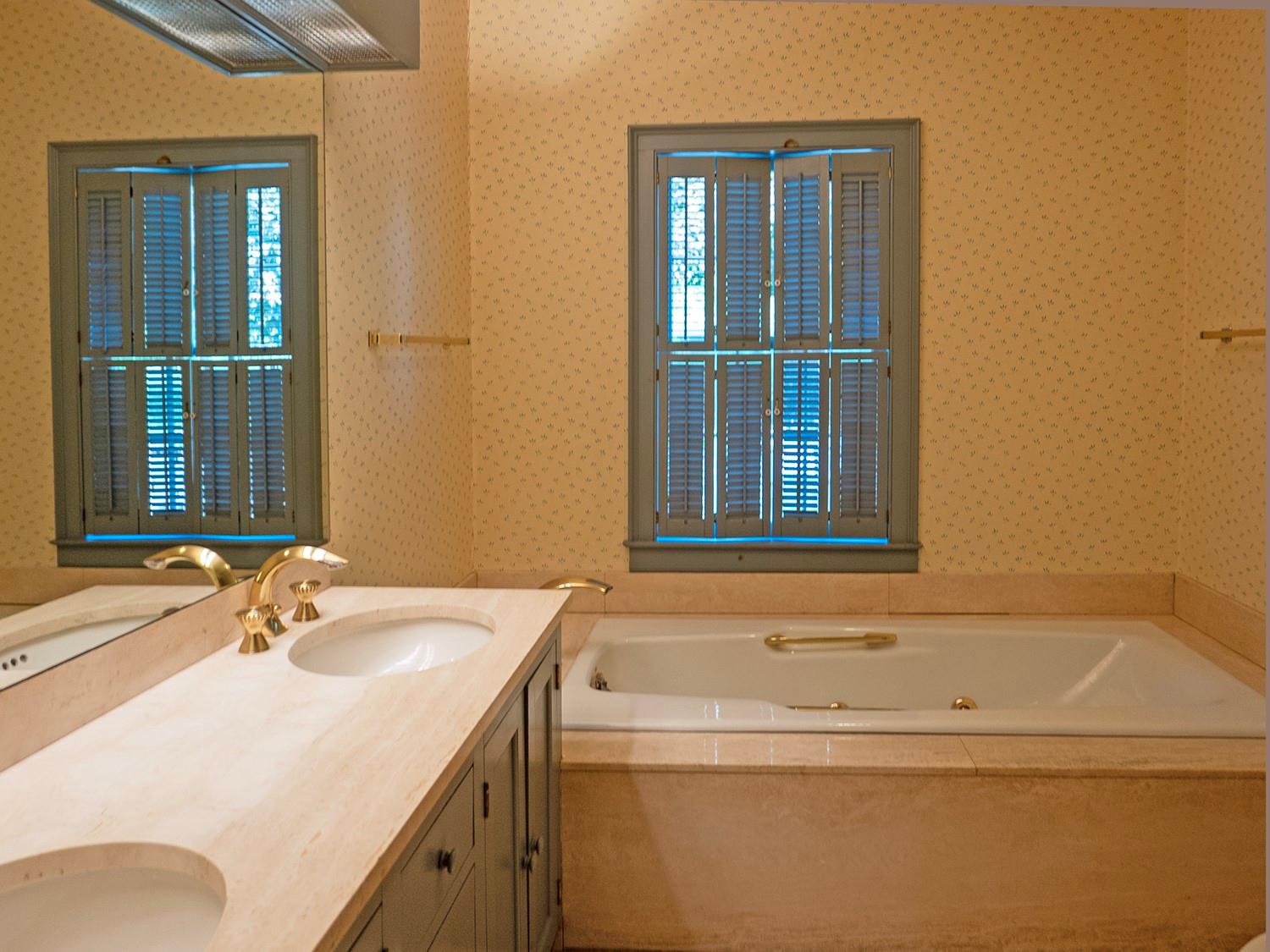 #13 photo, 226 County Route 17, Chatham , NY 12184