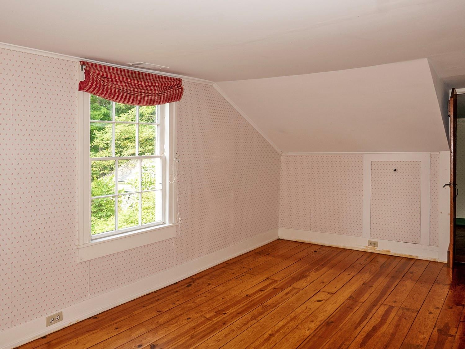 #19 photo, 226 County Route 17, Chatham , NY 12184