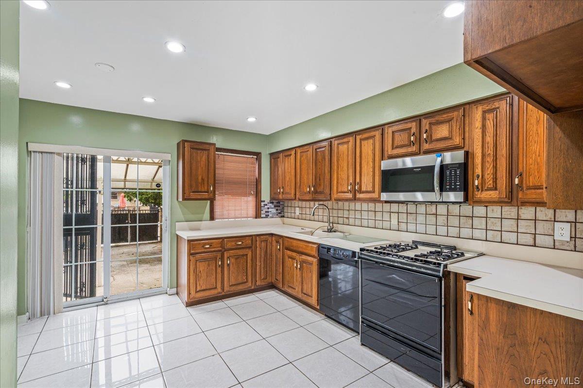 #5 photo, 108-34 63rd Drive, Forest Hills , NY 11375