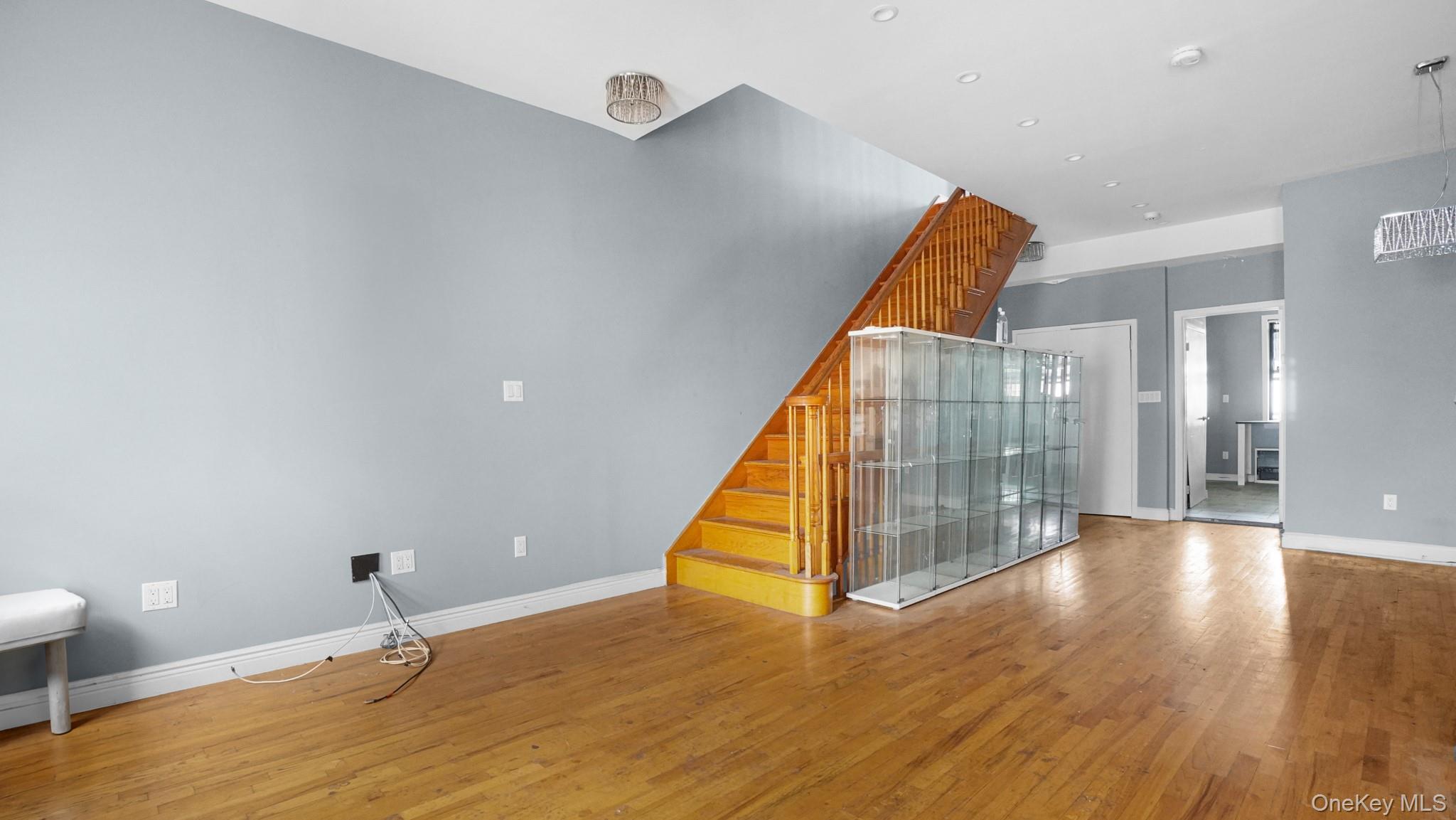 #12 photo, 2195 Bergen Street, ブルックリン区 Brooklyn , NY 11233