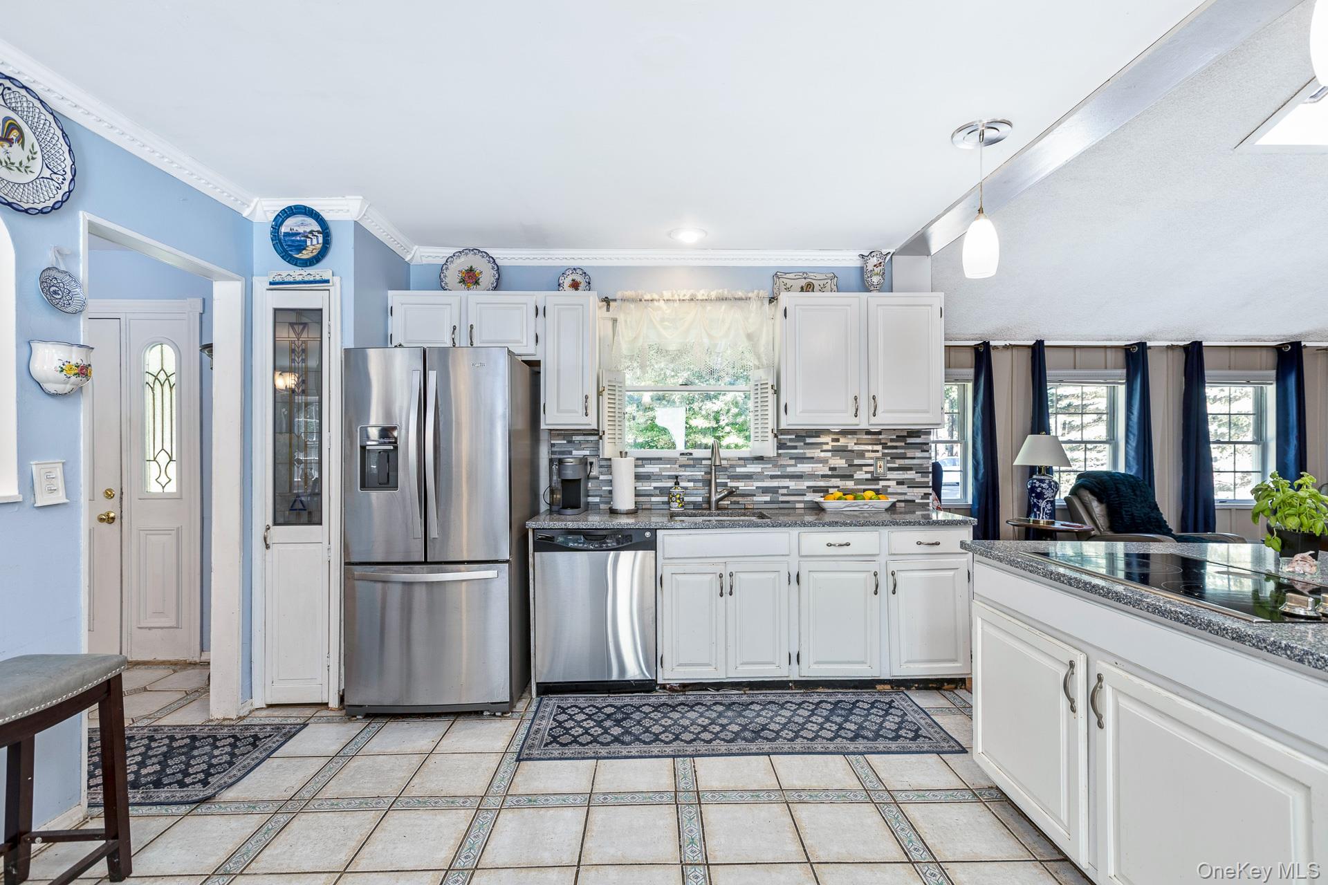 #17 photo, 43 Fox Lane, Shoreham , NY 11786