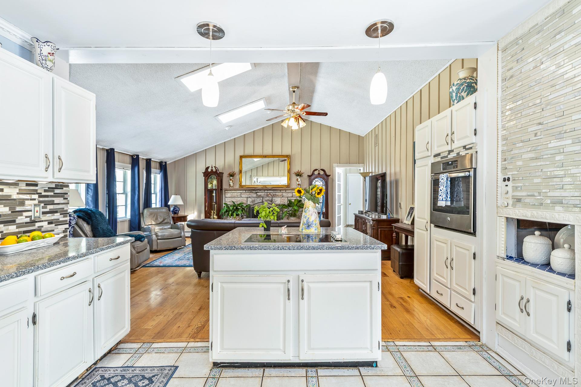 #20 photo, 43 Fox Lane, Shoreham , NY 11786