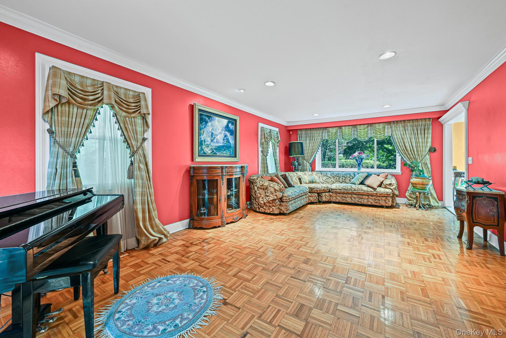 #11 photo, 23 Pettit Drive, Dix Hills , NY 11746