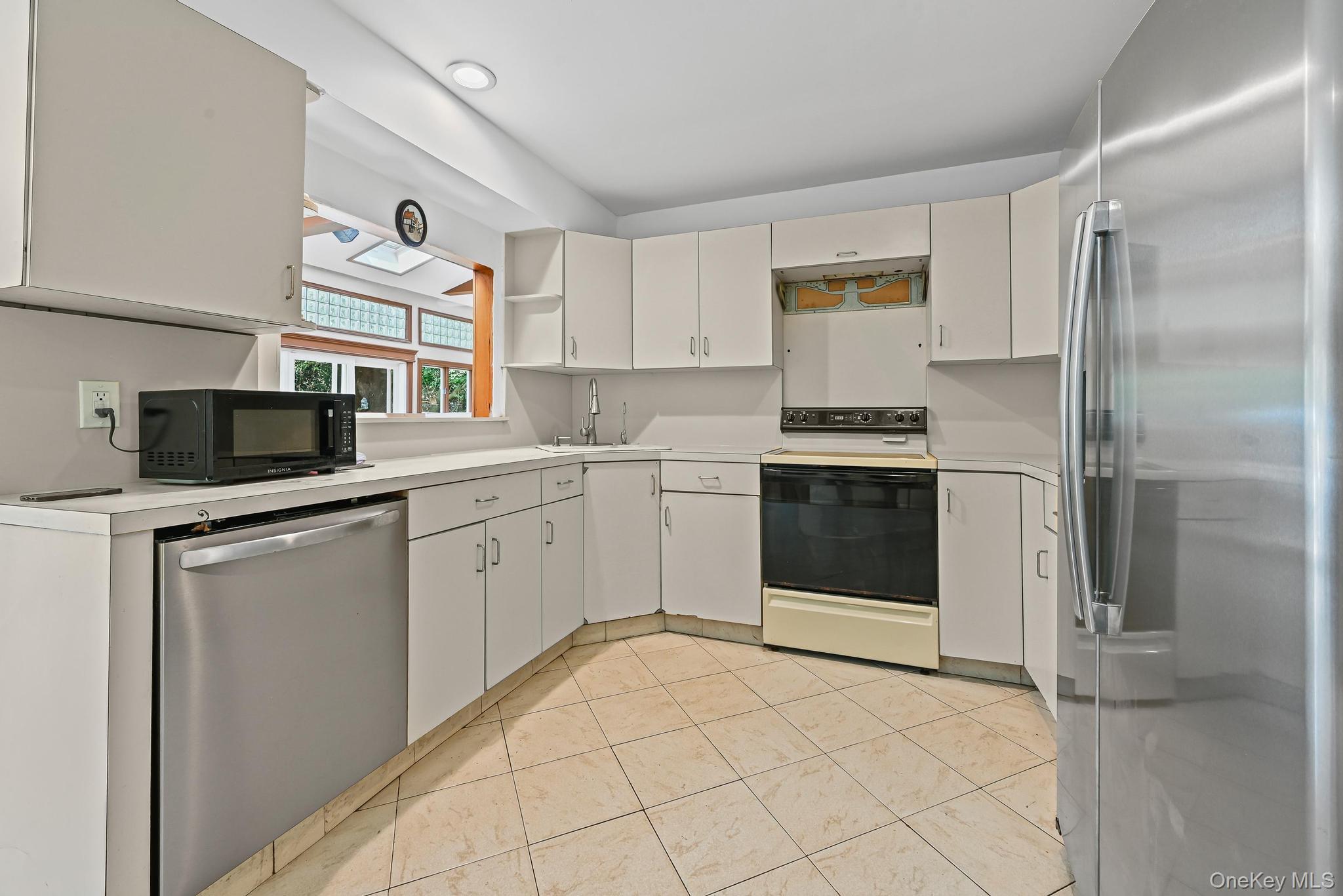 #14 photo, 23 Pettit Drive, Dix Hills , NY 11746