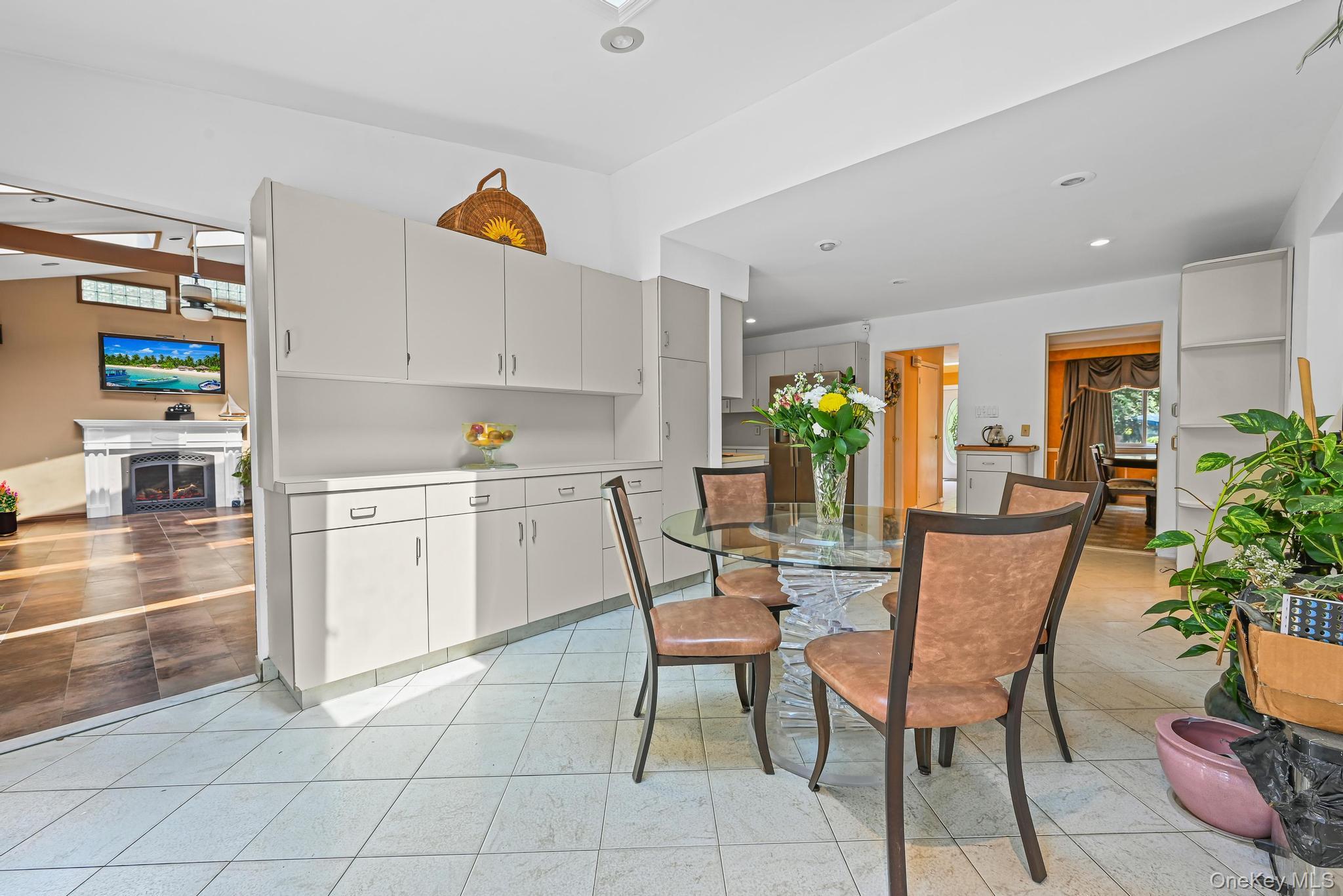 #16 photo, 23 Pettit Drive, Dix Hills , NY 11746