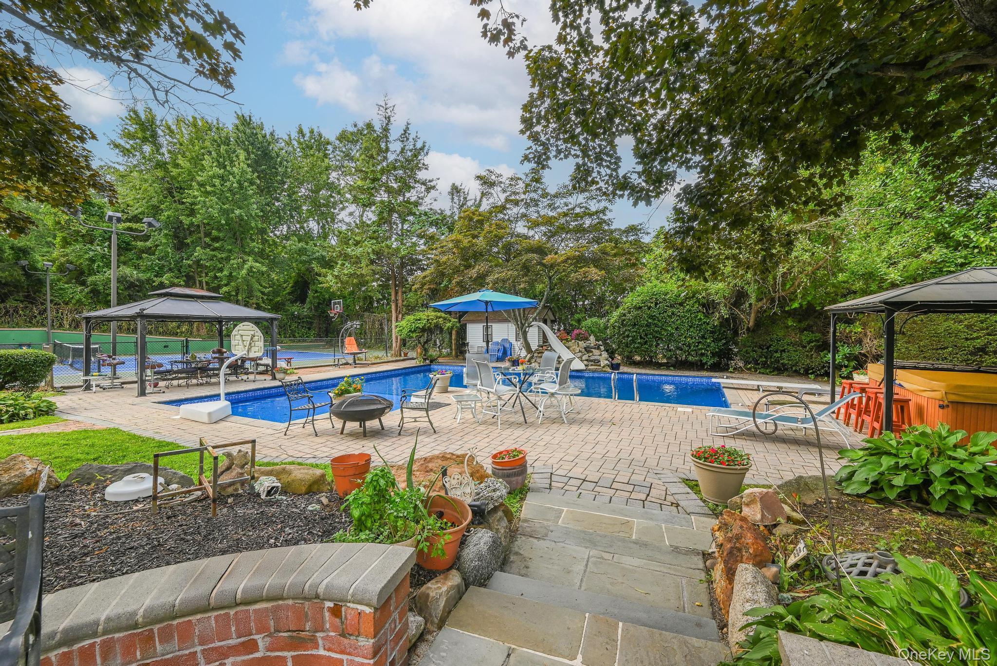 #5 photo, 23 Pettit Drive, Dix Hills , NY 11746