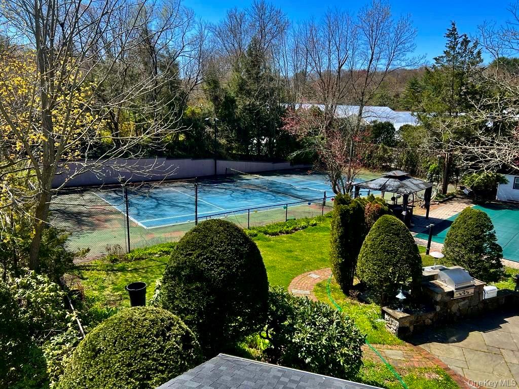 #7 photo, 23 Pettit Drive, Dix Hills , NY 11746