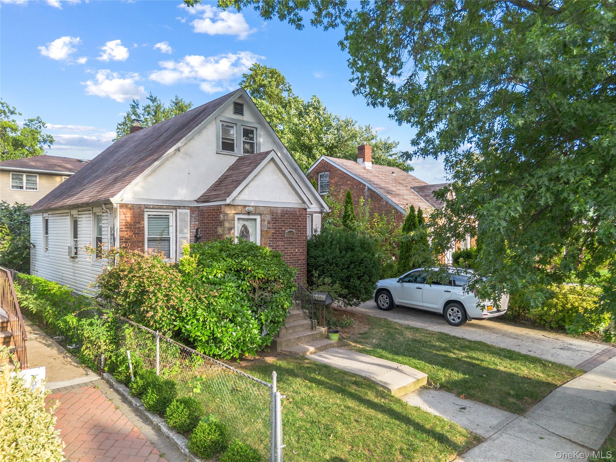 #1 photo, 29 Butler Boulevard, Elmont , NY 11003