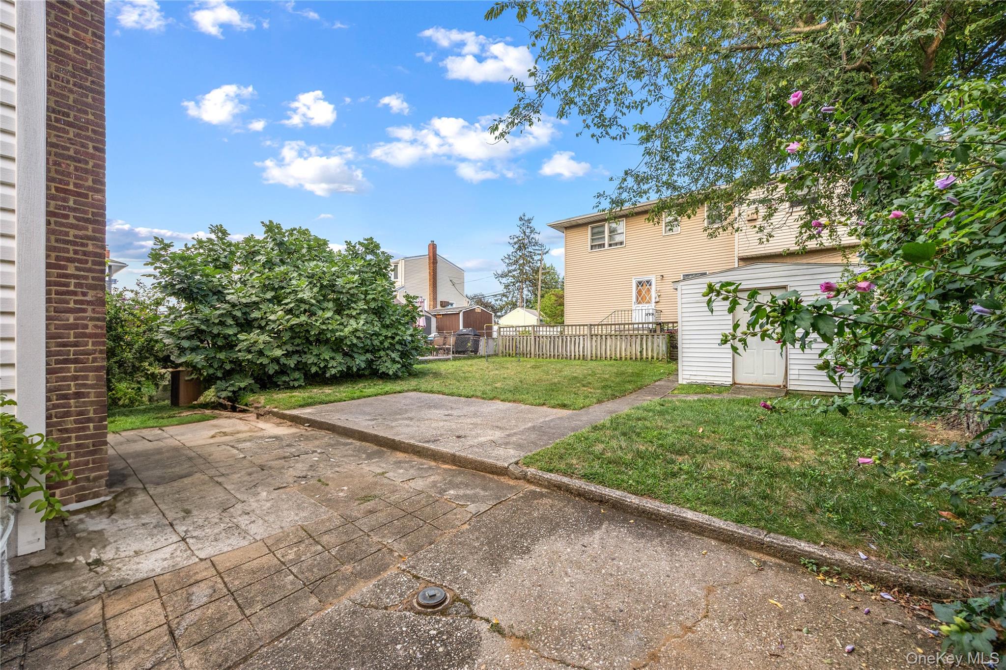 #13 photo, 29 Butler Boulevard, Elmont , NY 11003