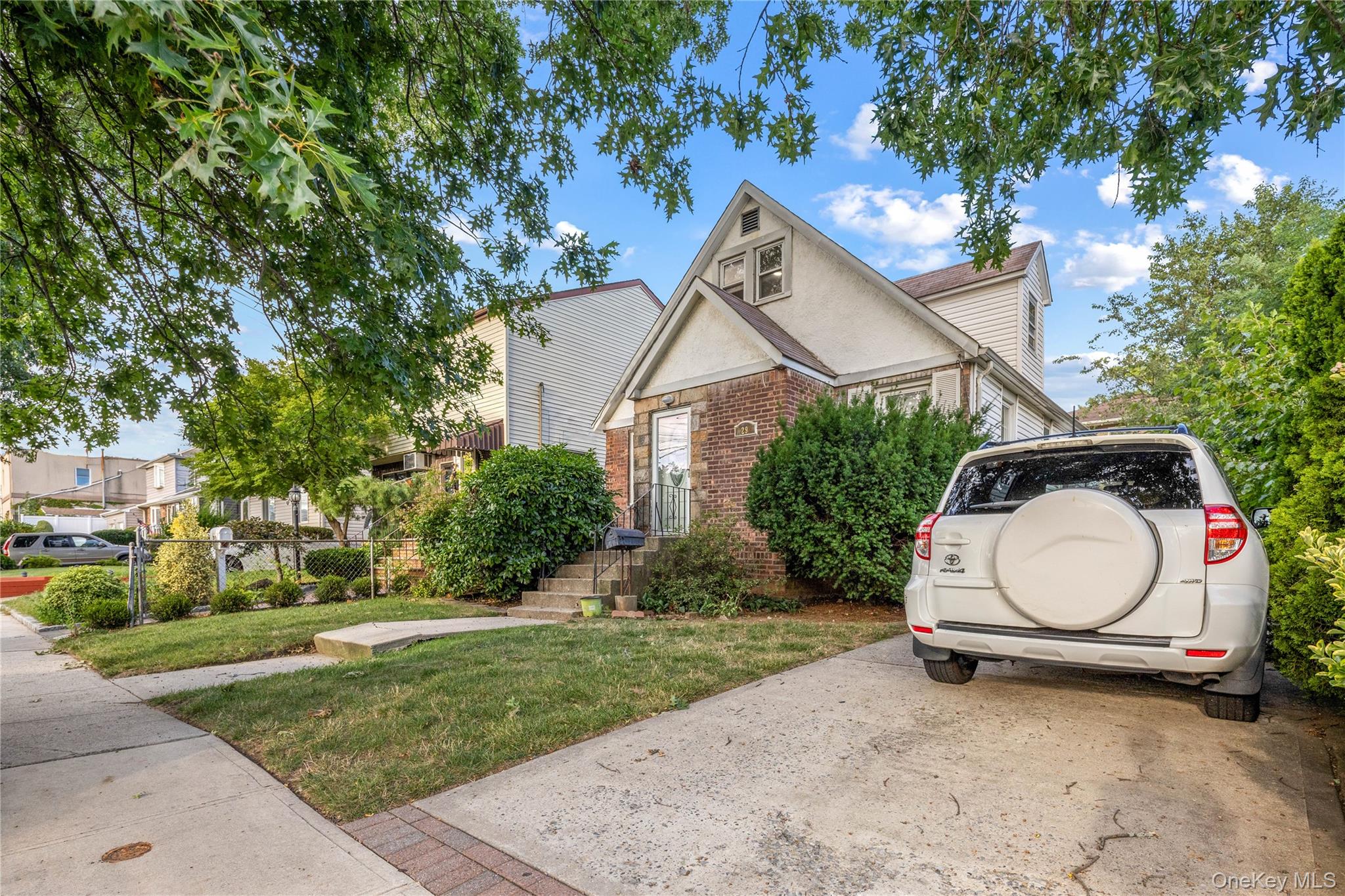 #15 photo, 29 Butler Boulevard, Elmont , NY 11003