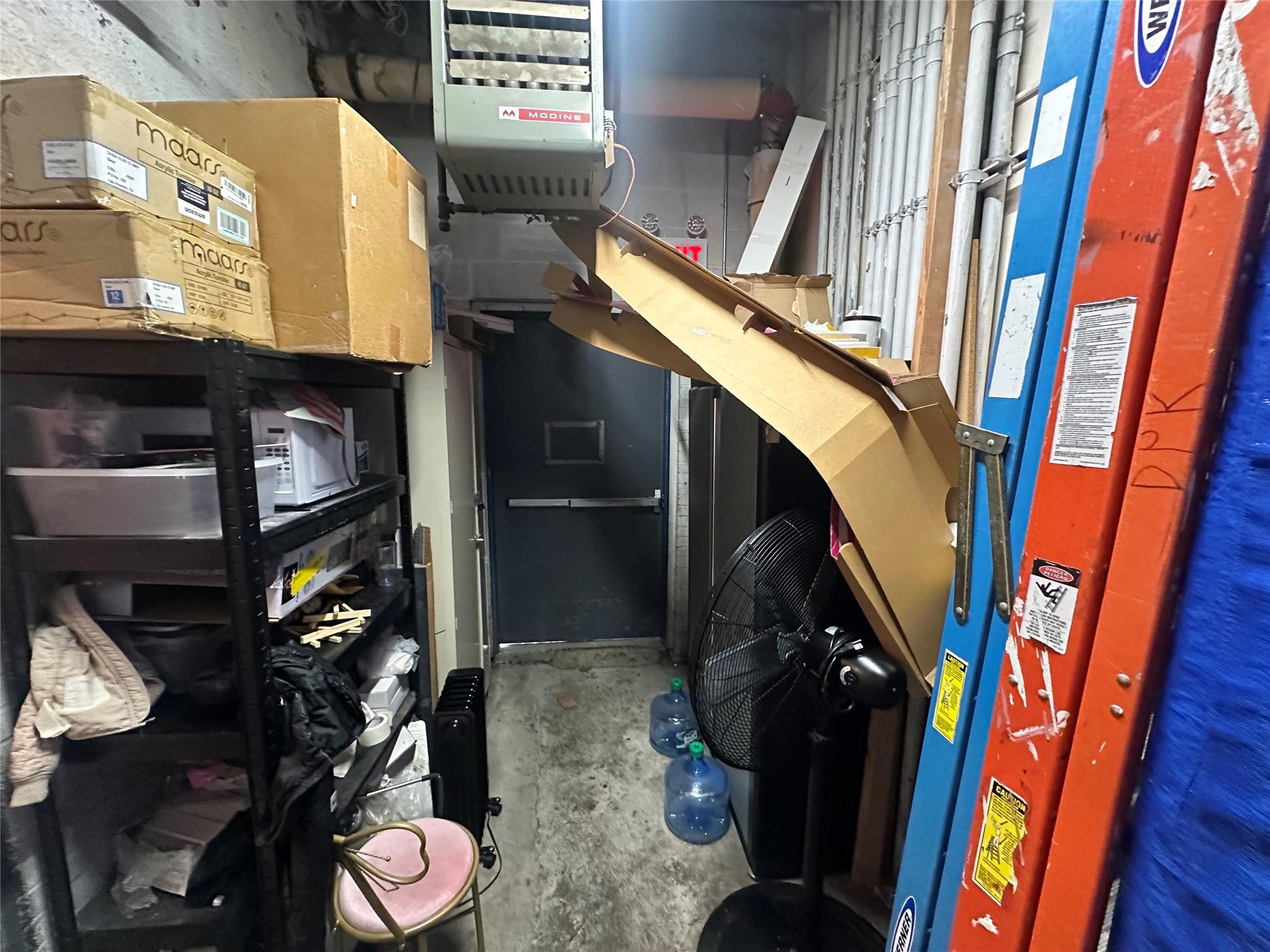 #11 photo, 588 Central Avenue, ナッソー郡 Cedarhurst , NY 11516