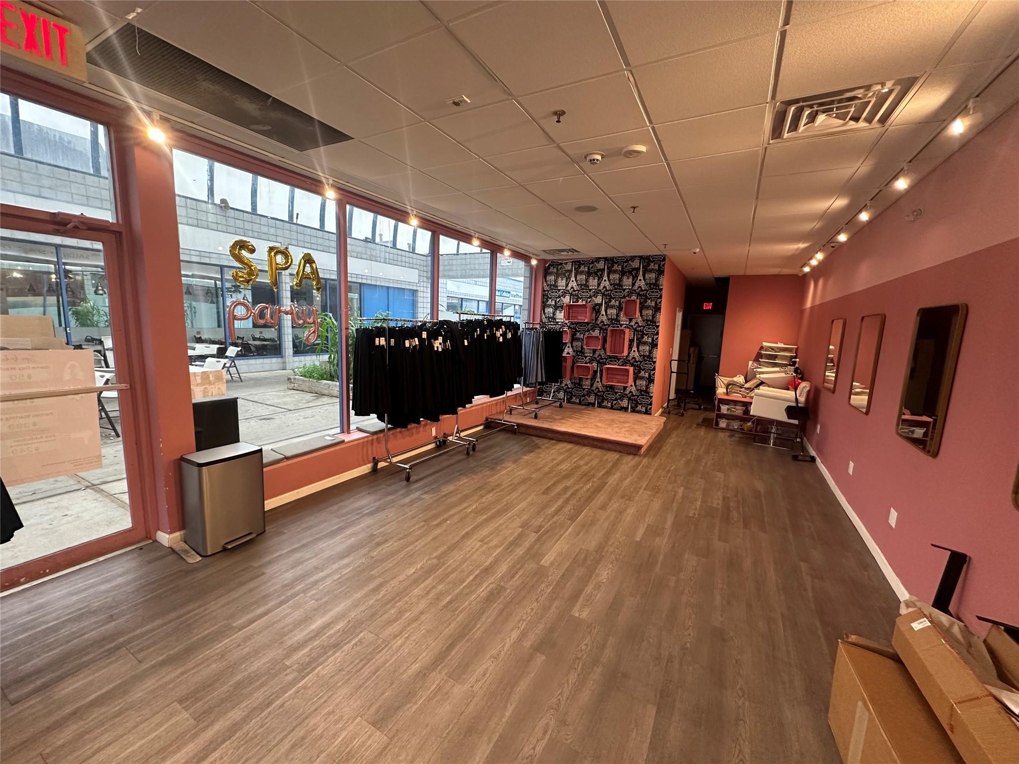 #4 photo, 588 Central Avenue, ナッソー郡 Cedarhurst , NY 11516