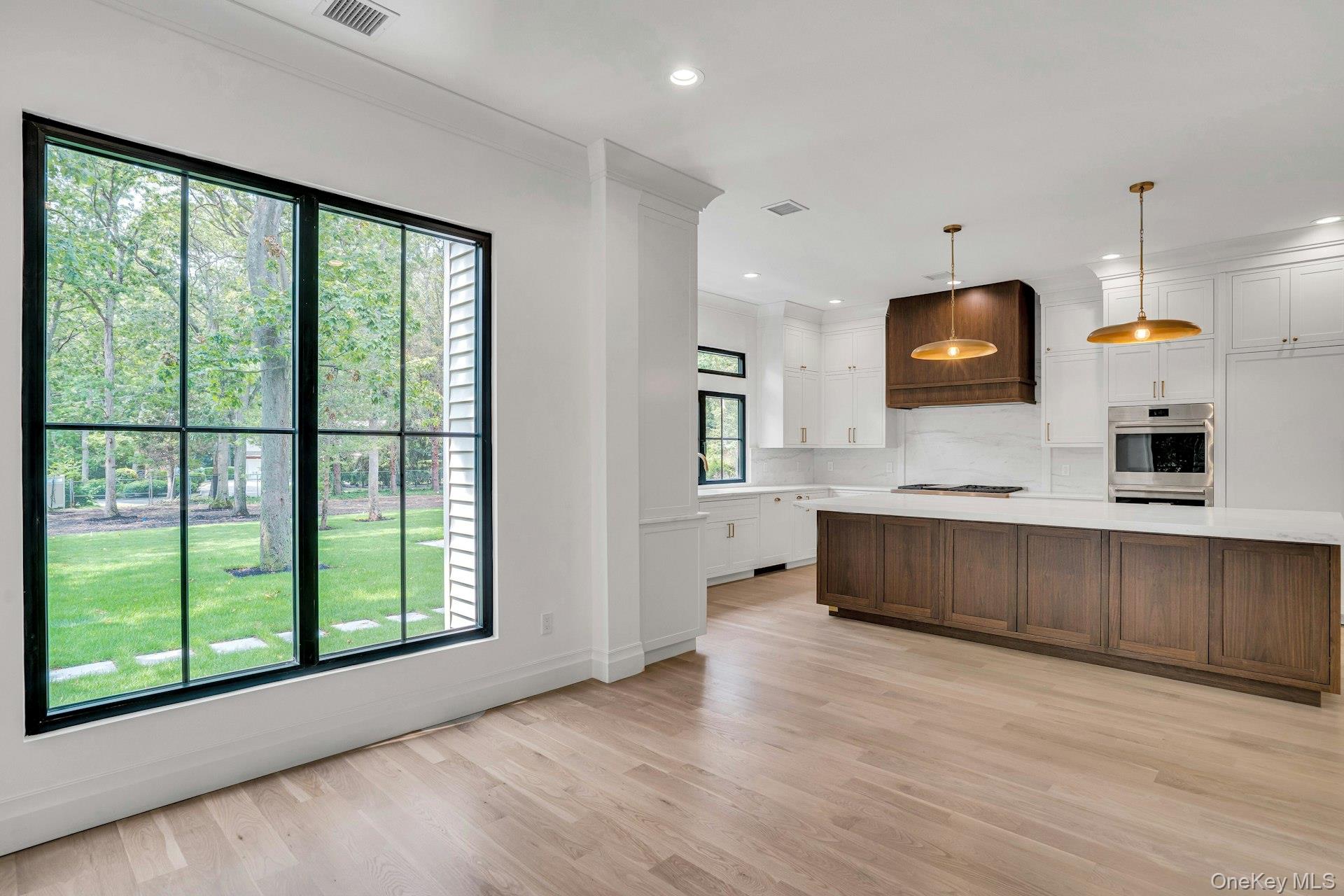 #18 photo, 115 Weeks Drive, サフォーク郡 Dix Hills , NY 11746