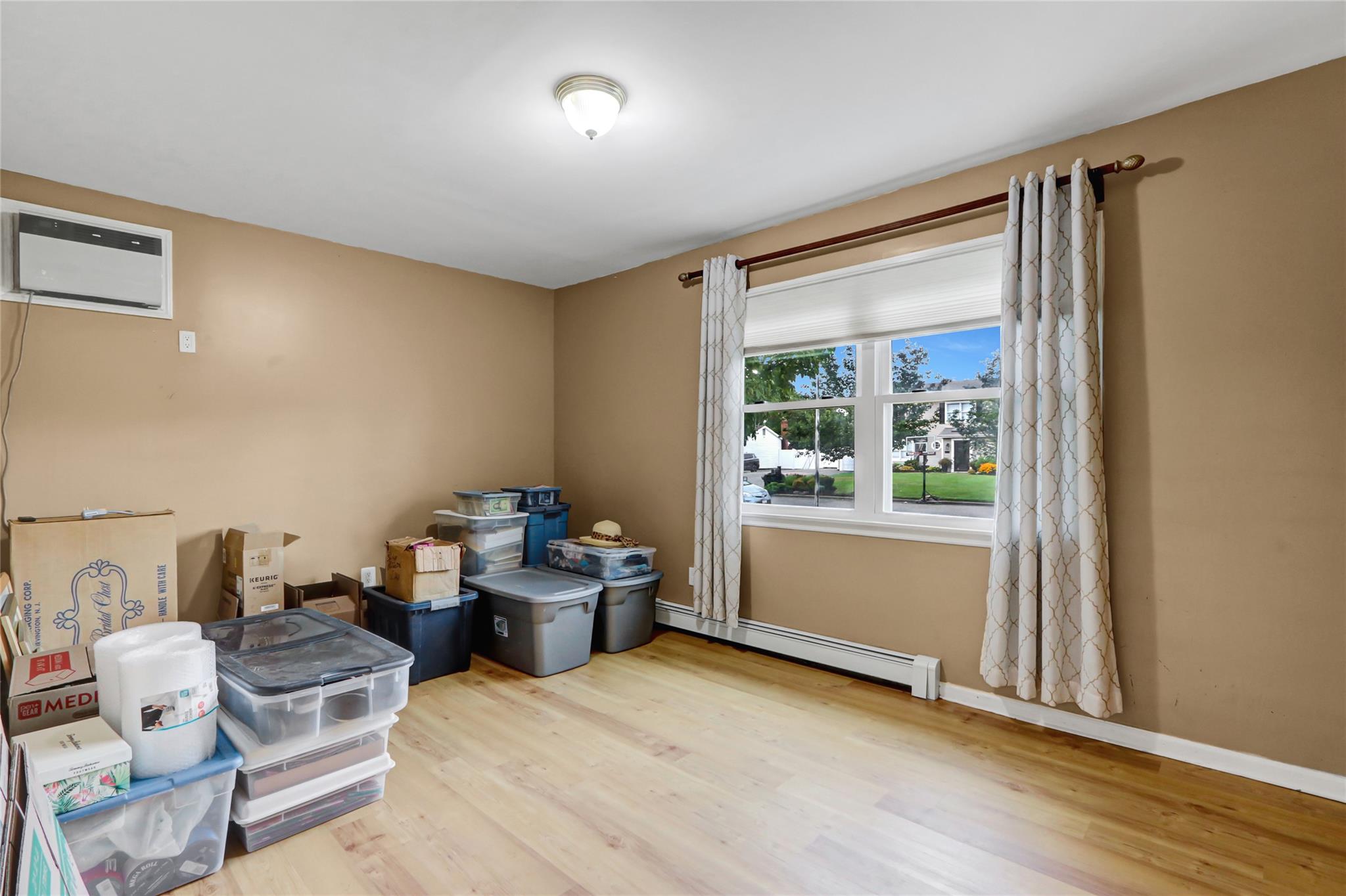 #15 photo, 31 Imperial Drive, サフォーク郡 Miller Place , NY 11764