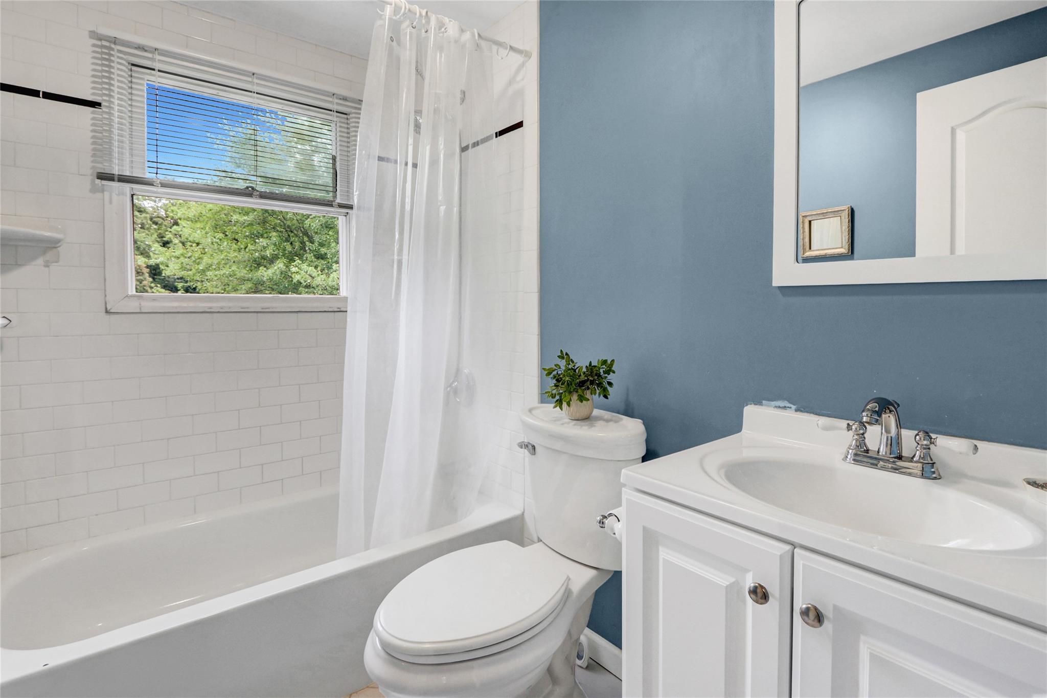 #20 photo, 31 Imperial Drive, サフォーク郡 Miller Place , NY 11764