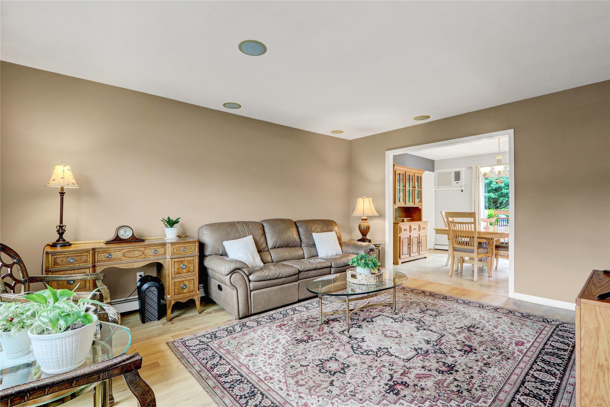 #5 photo, 31 Imperial Drive, サフォーク郡 Miller Place , NY 11764