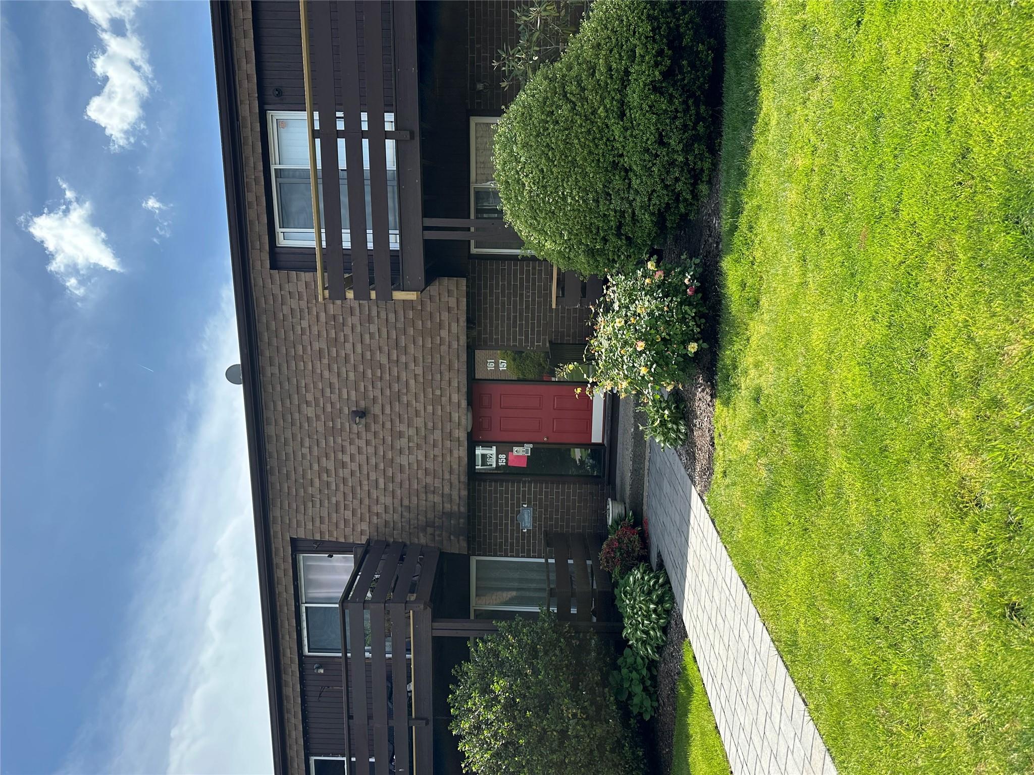 #1 photo, 161 New Holland, Nanuet , NY 10954