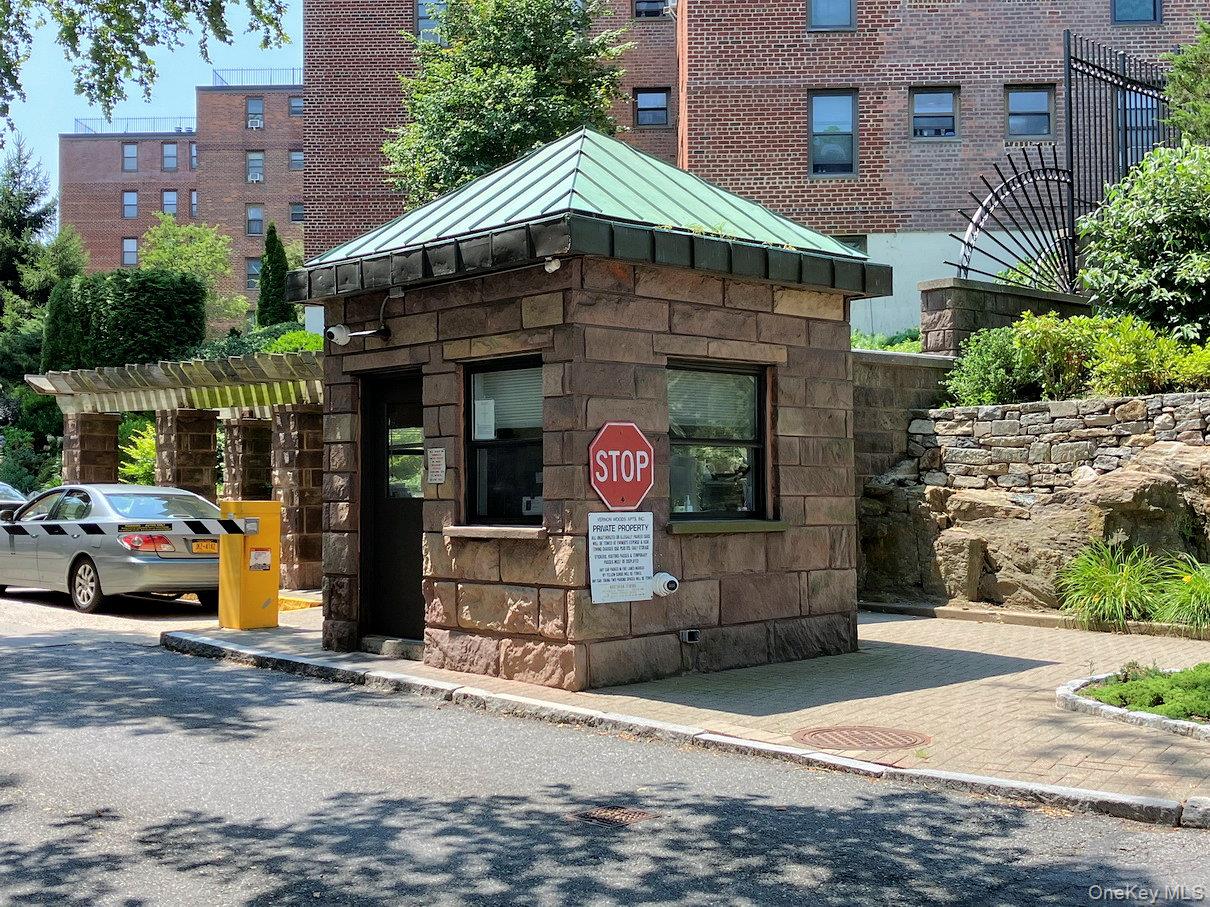 #1 photo, 171 Pearsall Drive, Mount Vernon , NY 10552