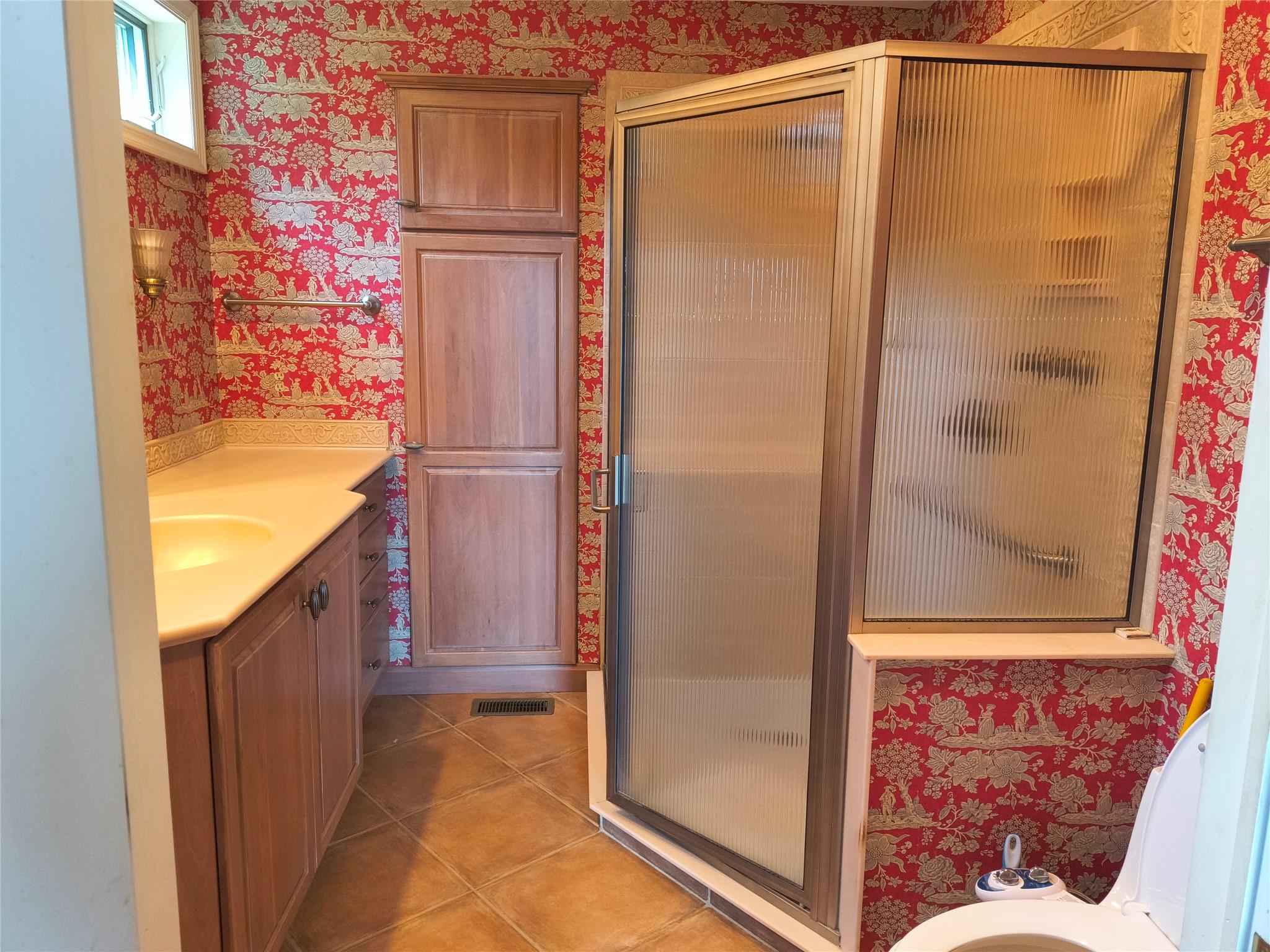 #3 photo, 11 Altamont Road, Bloomingburg , NY 12721