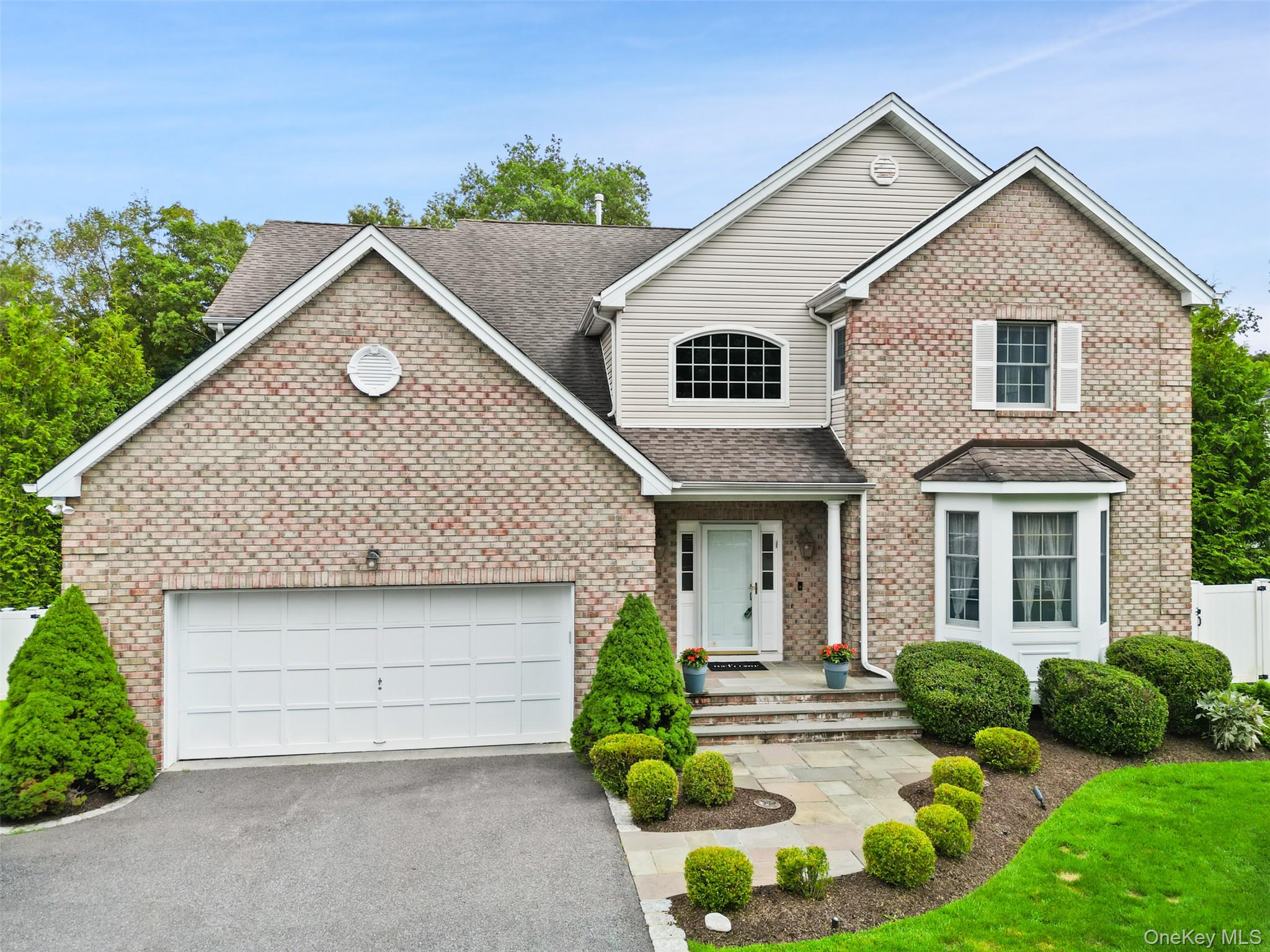 #1 photo, 14 Putney Road, Baldwin Place , NY 10505