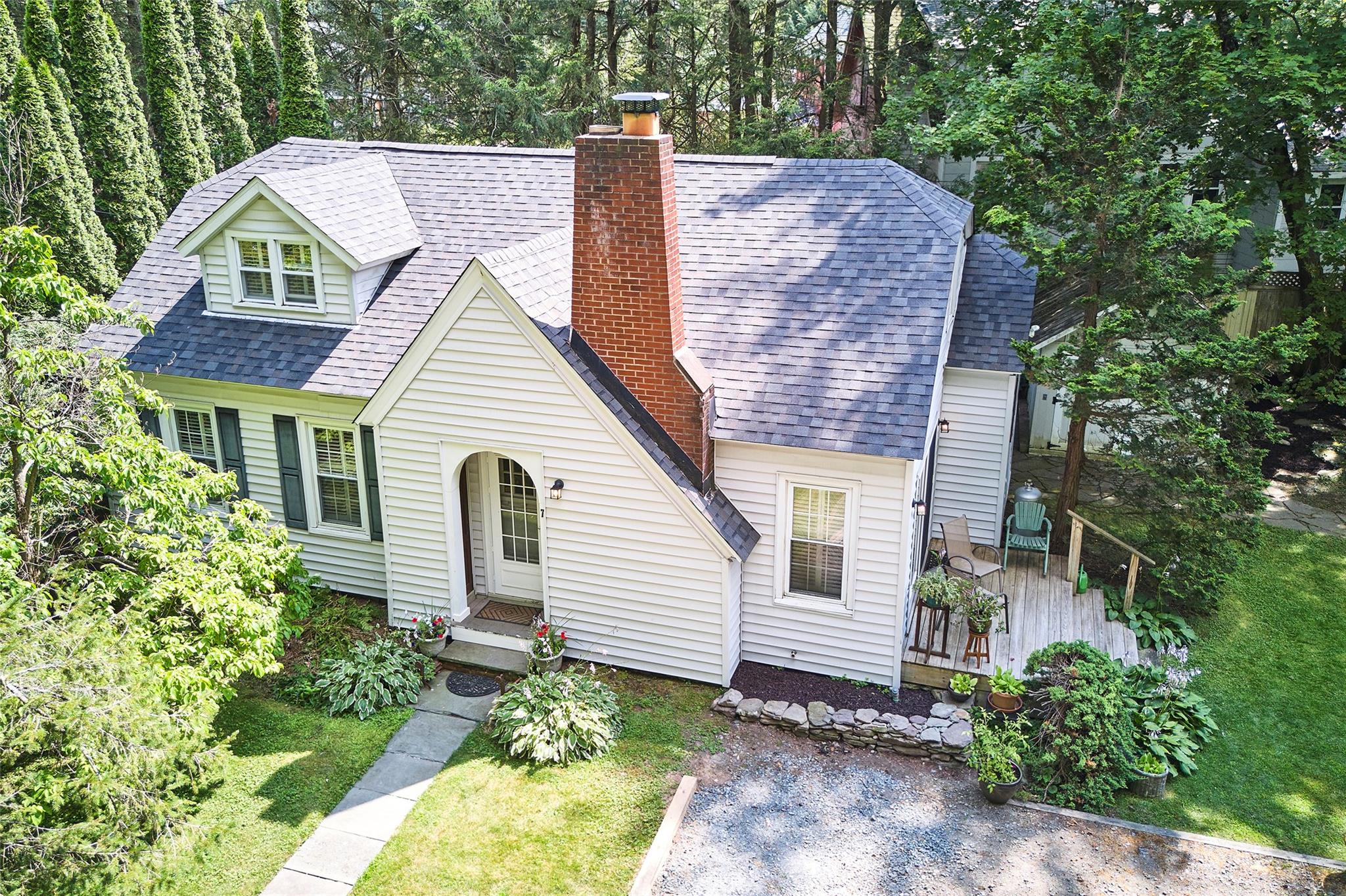 #1 photo, 7 Harding Lane, Roscoe , NY 12776