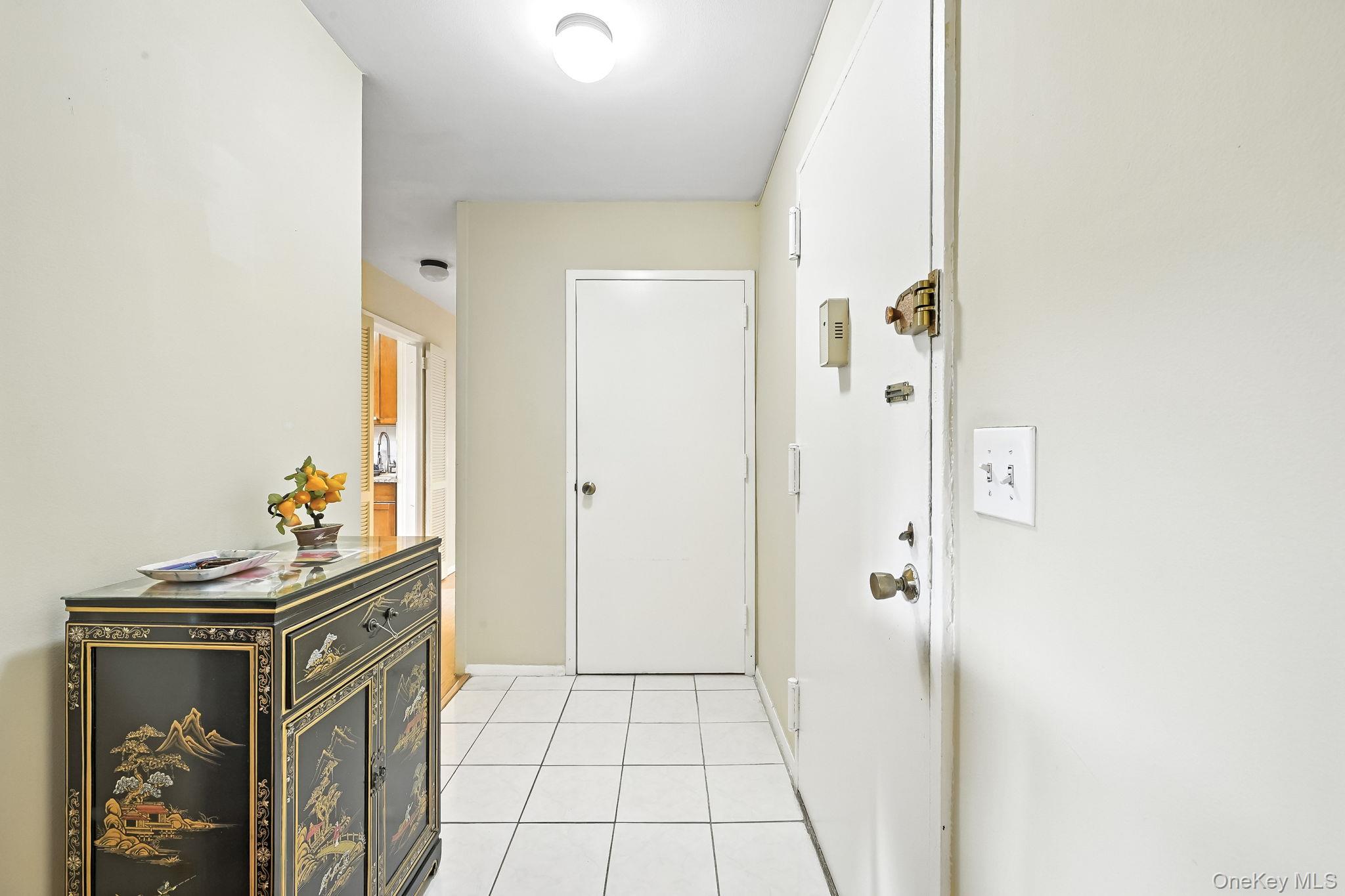 #3 photo, 499 N Broadway, White Plains , NY 10603