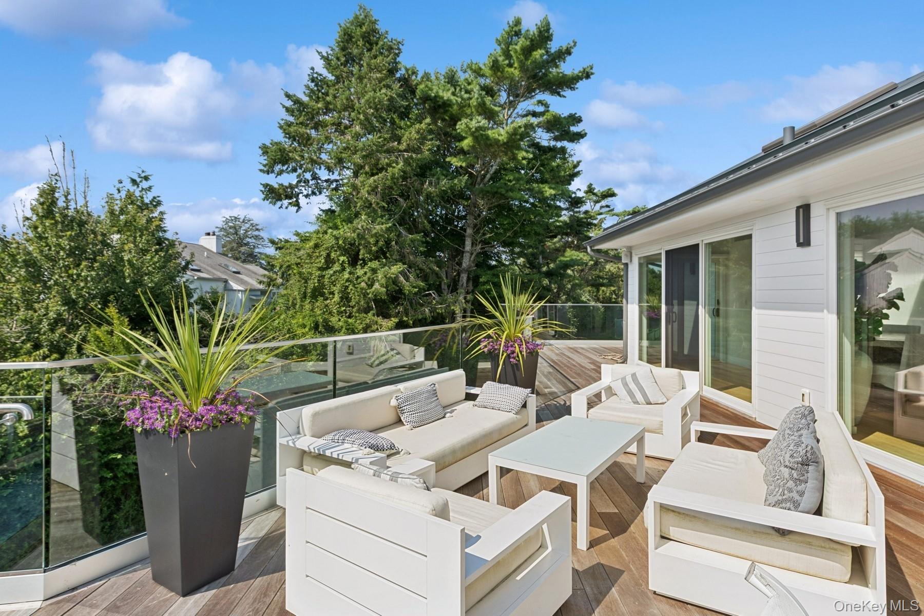 #13 photo, 30 Tanners Neck Lane, サフォーク郡 Westhampton , NY 11977