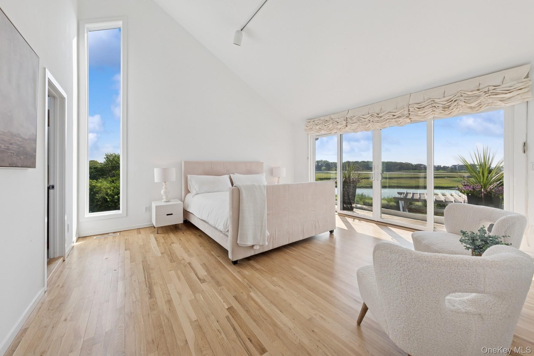 #16 photo, 30 Tanners Neck Lane, サフォーク郡 Westhampton , NY 11977