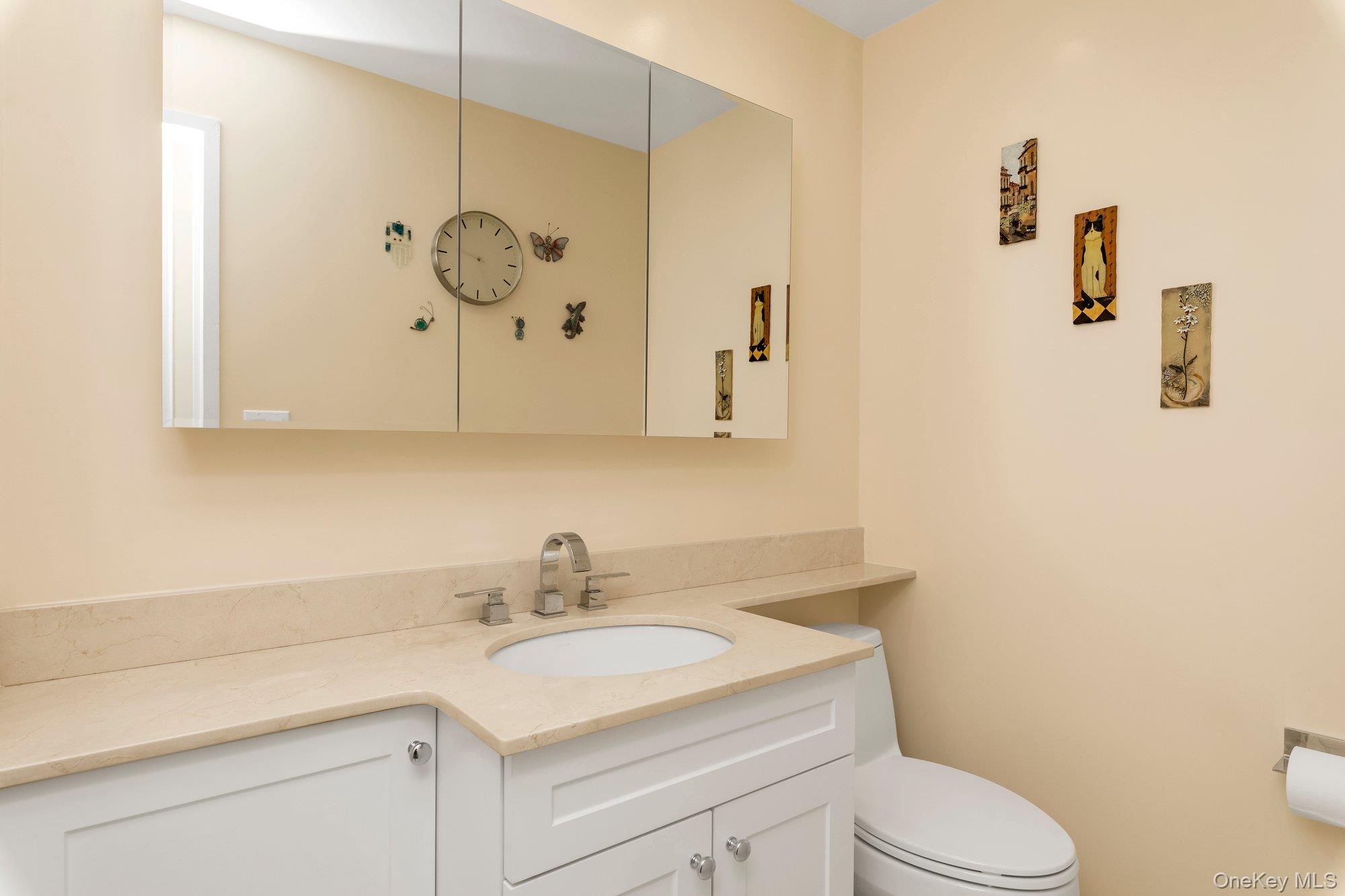 #9 photo, 269-10 Grand Central Parkway, クイーンズ区 Floral Park , NY 11005