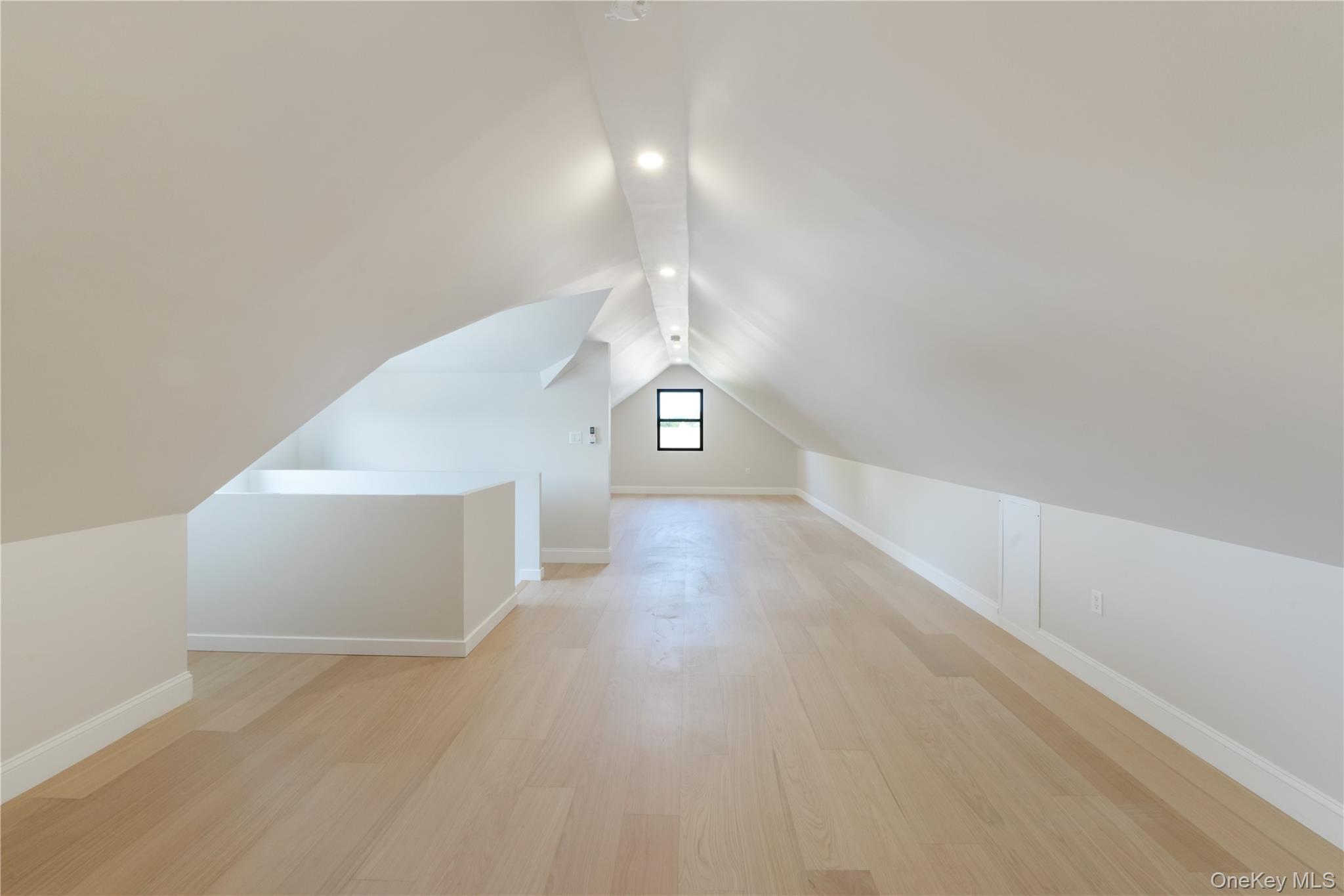 #19 photo, 75-31 175th Street, Fresh Meadows , NY 11366