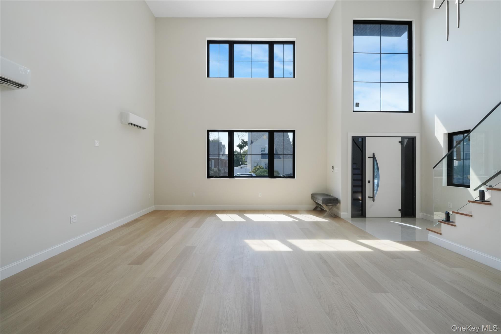 #6 photo, 75-31 175th Street, Fresh Meadows , NY 11366