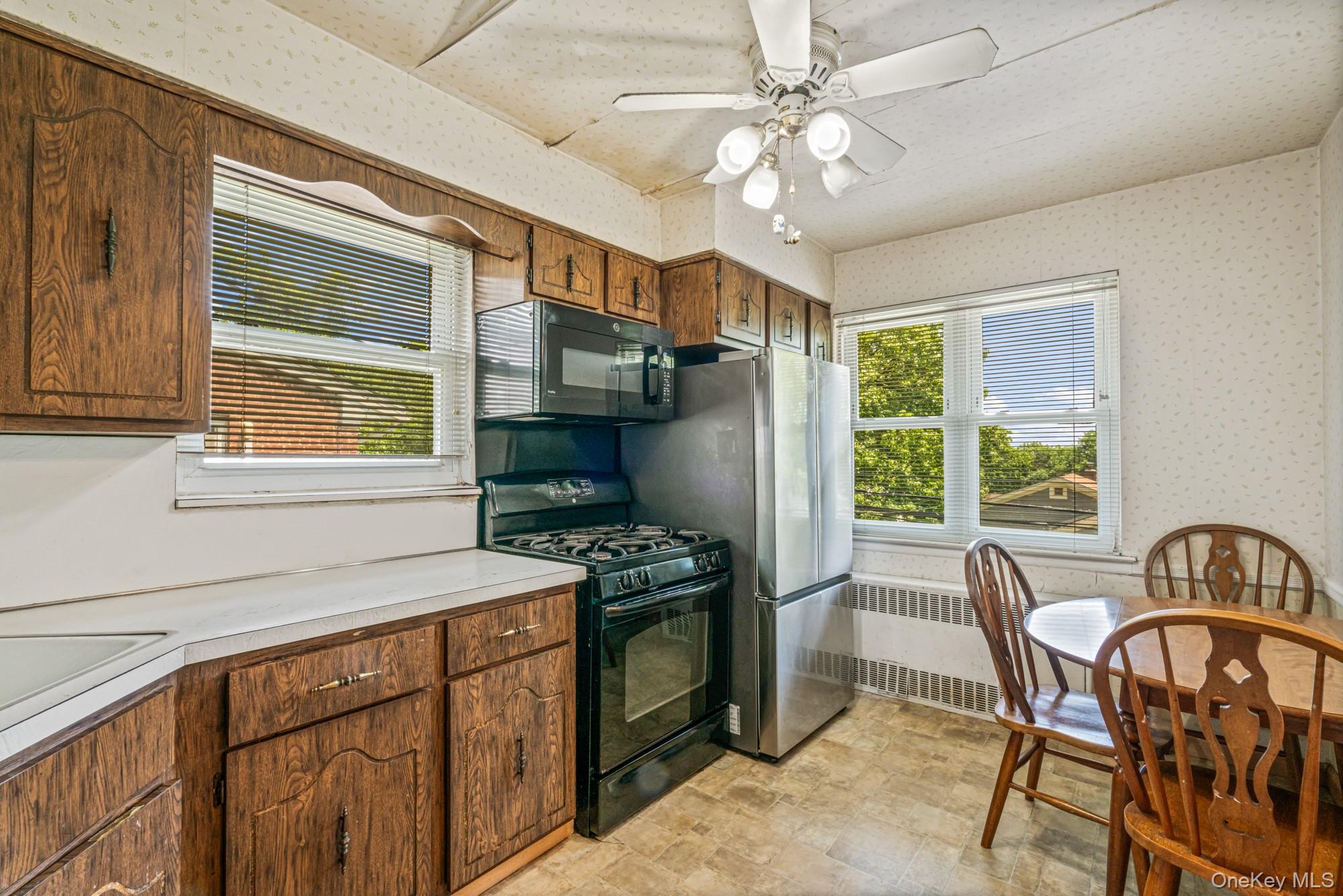 #13 photo, 218-27 Sawyer Avenue, クイーンズ区 Queens Village , NY 11427