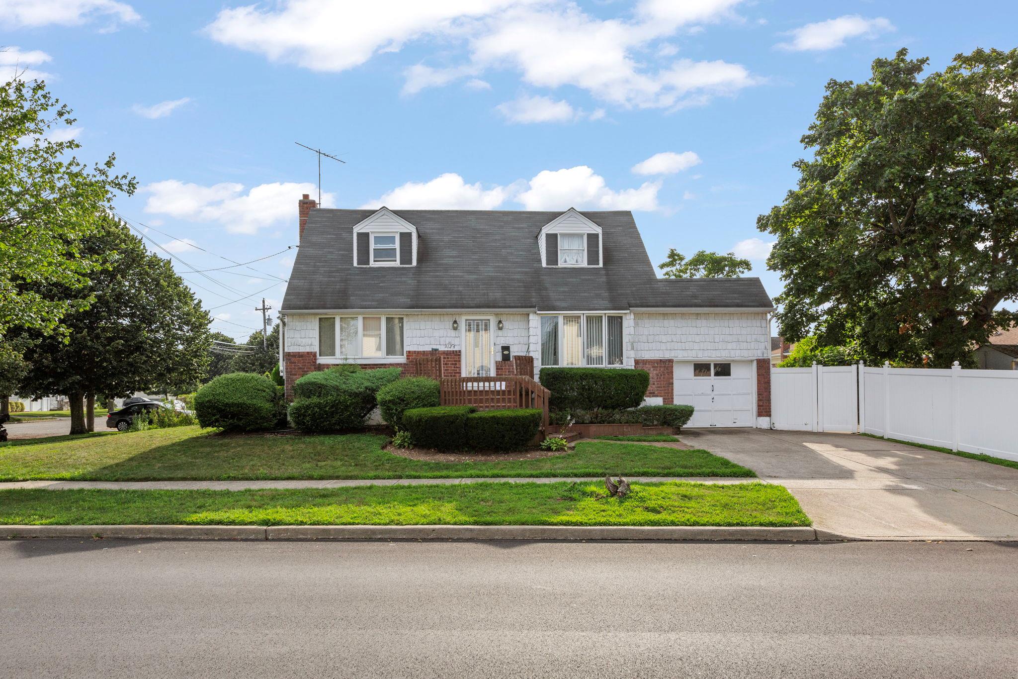 #1 photo, 3124 Nassau Road, ナッソー郡 Oceanside , NY 11572