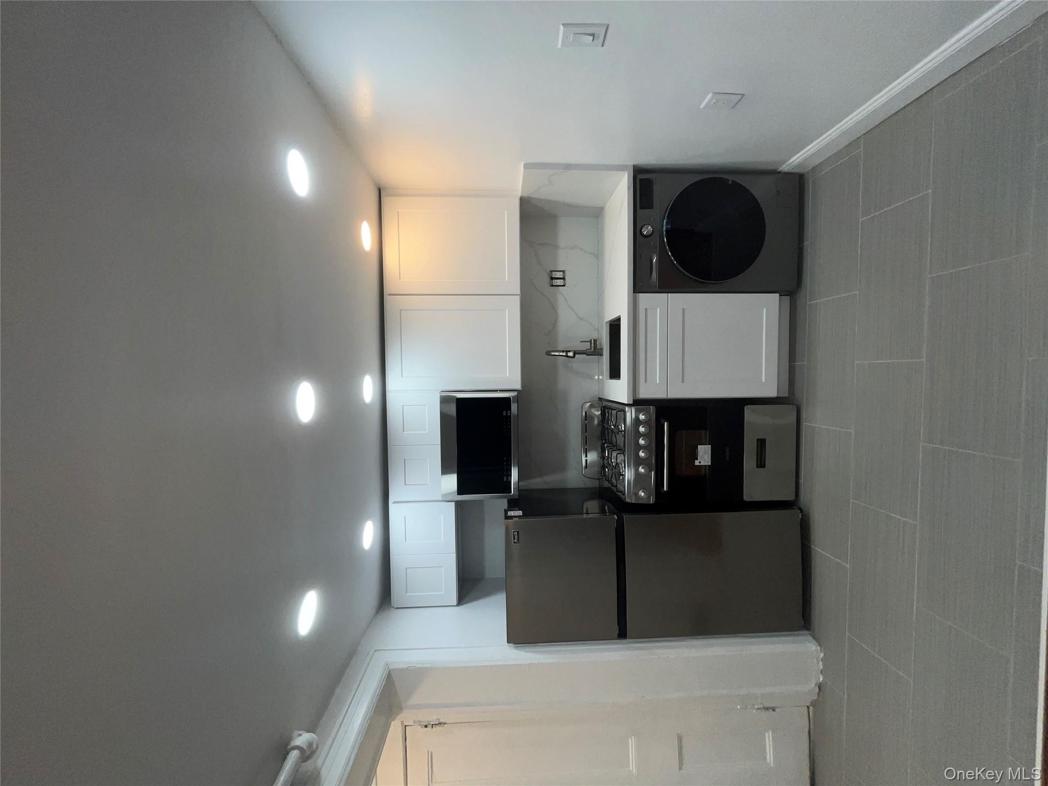 #6 photo, 138 Adelphi Street, Brooklyn , NY 11205