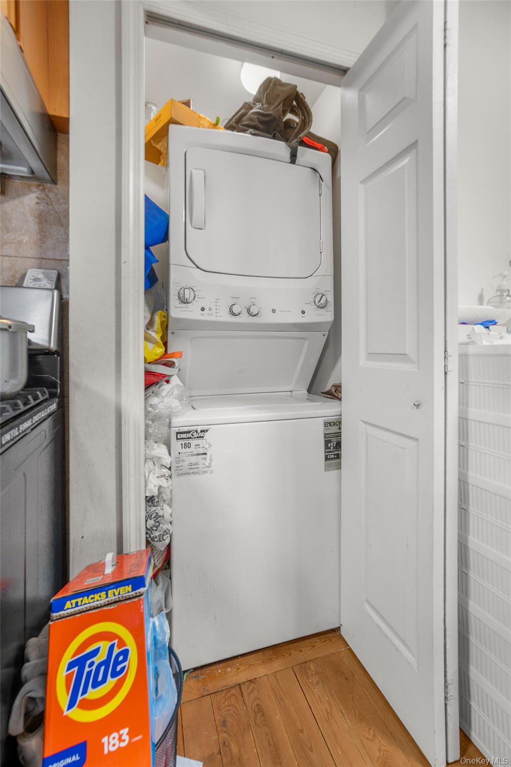 #14 photo, 58-04 Main Street, クイーンズ区 Flushing , NY 11355