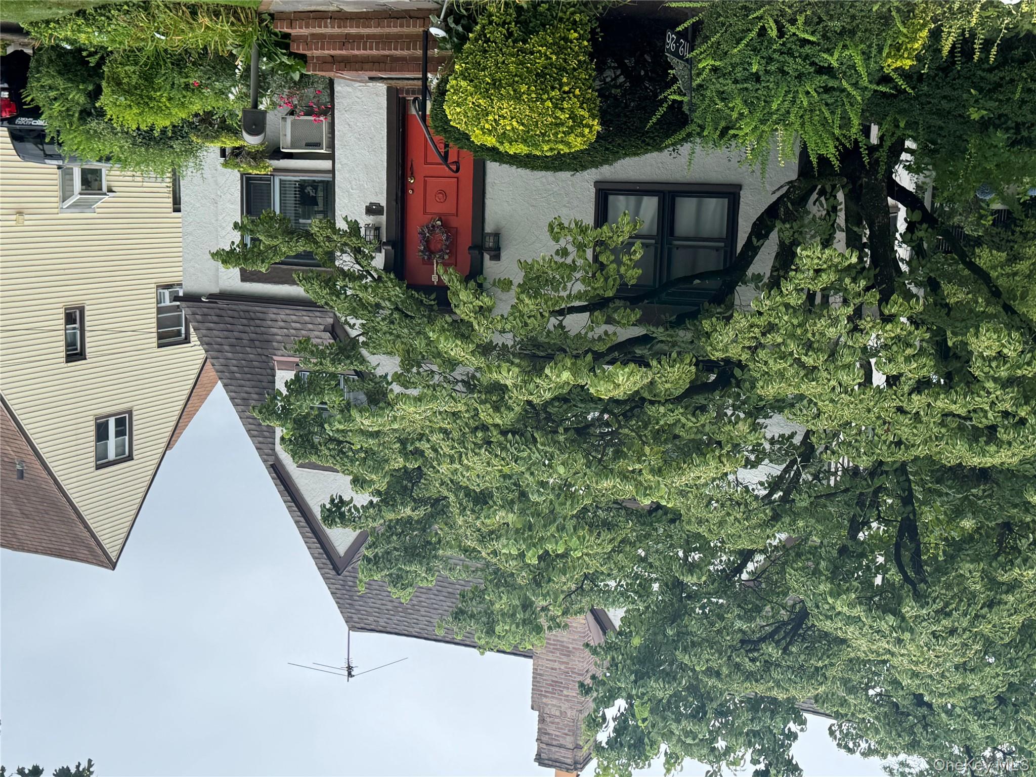 #2 photo, 112-26 176th Street, クイーンズ区 Addisleigh Park , NY 11433