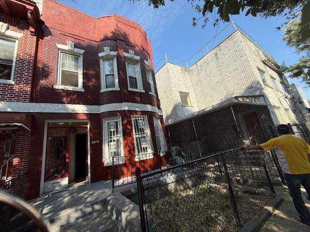 #1 photo, 8814 162nd Street, जमैका Jamaica , NY 11432