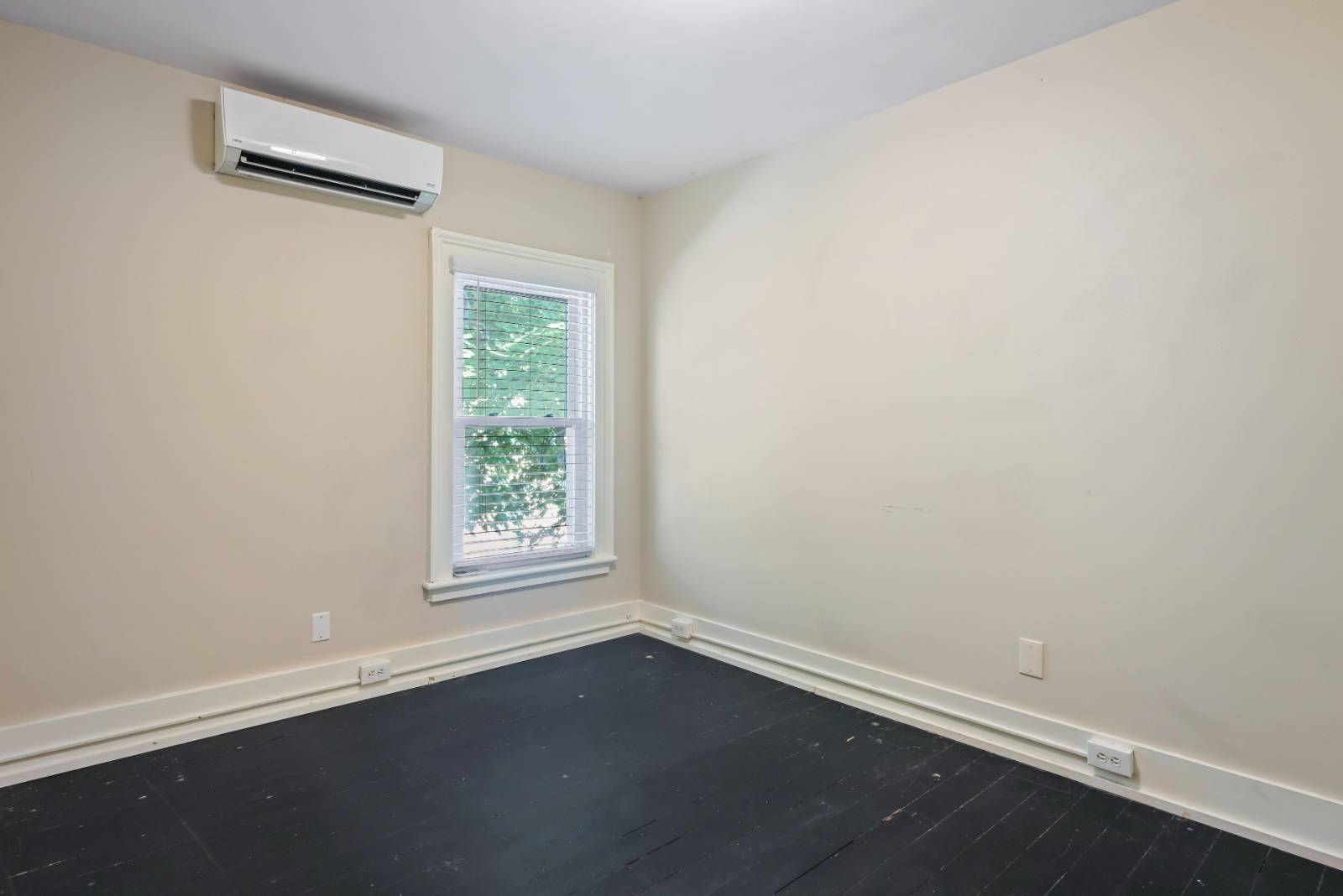 #20 photo, 130 Van Dam Street, #2, Saratoga Springs , NY 12866