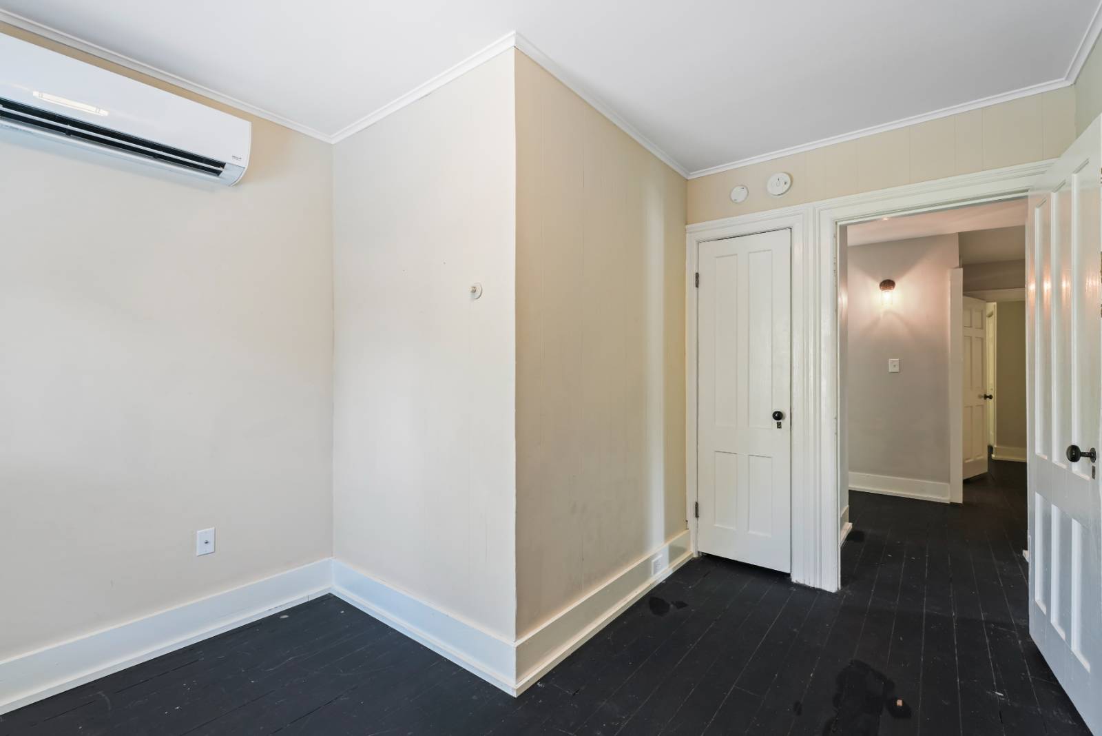 #22 photo, 130 Van Dam Street, #2, Saratoga Springs , NY 12866