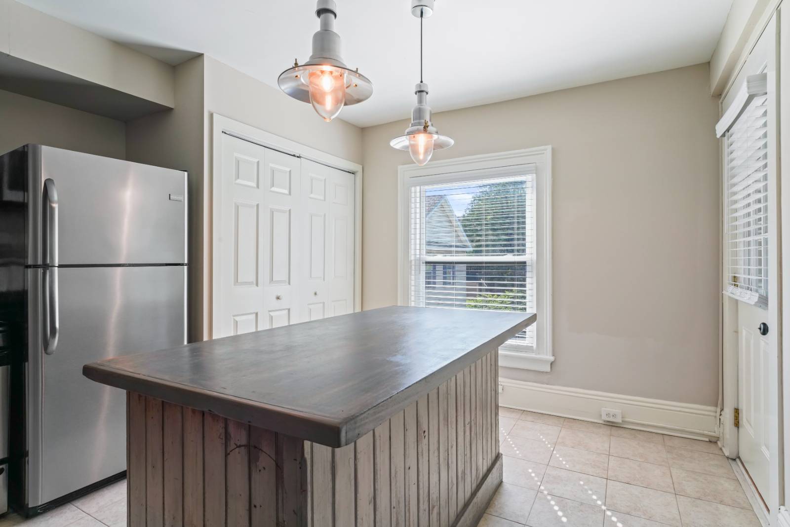 #5 photo, 130 Van Dam Street, #2, Saratoga Springs , NY 12866