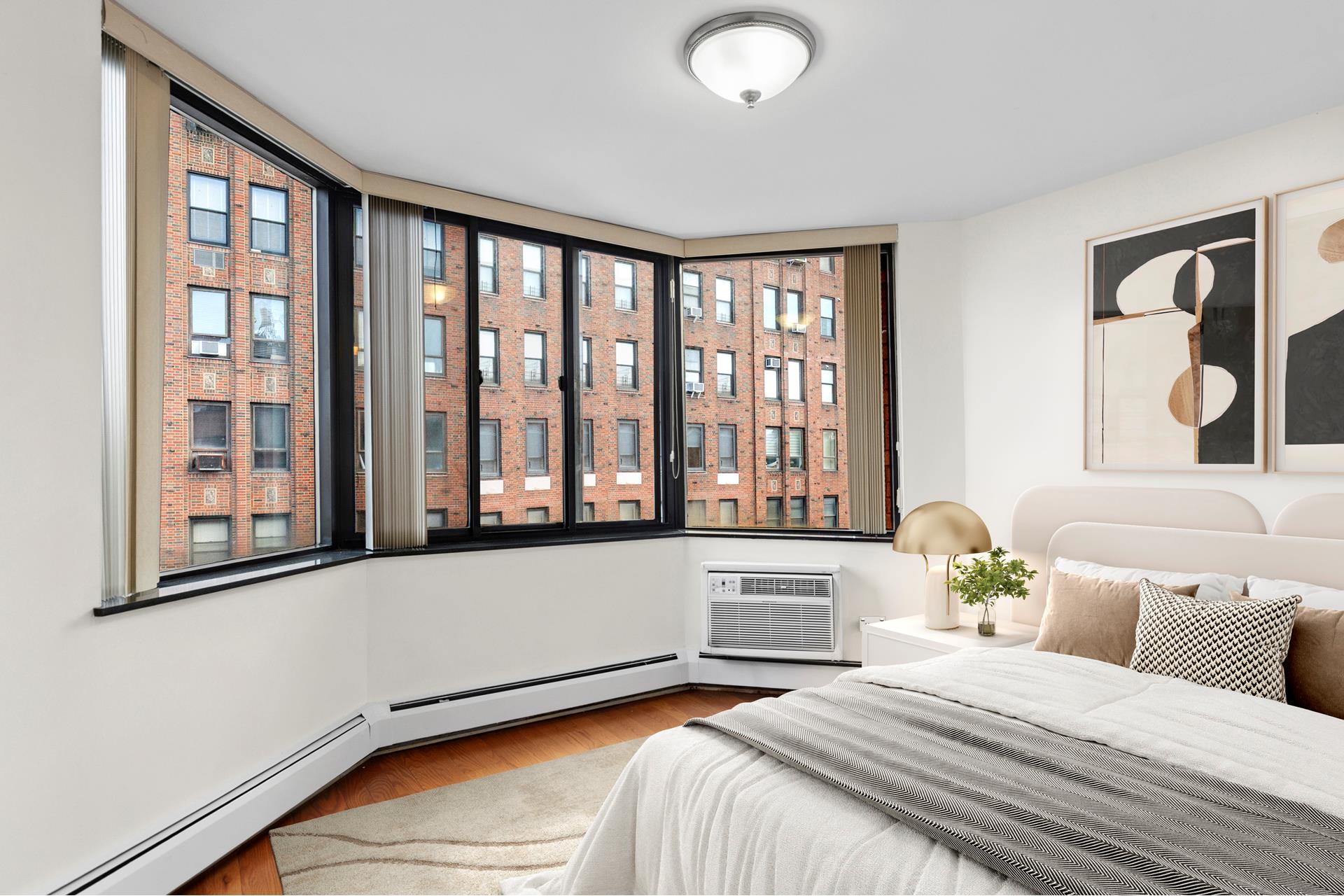 #4 photo, New York City, マンハッタン Manhattan Valley , NY 10025