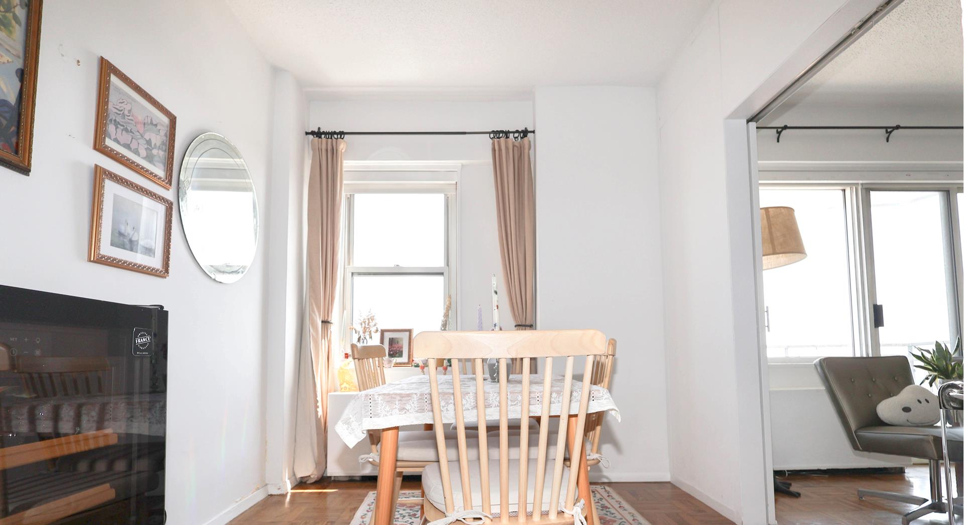 #11 photo, 60 E 8TH Street, マンハッタン Greenwich Village , NY 10003