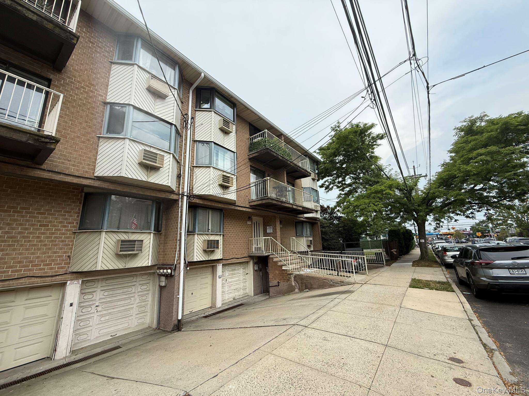 #8 photo, 1086 E 73rd Street, ブルックリン区 Brooklyn , NY 11234